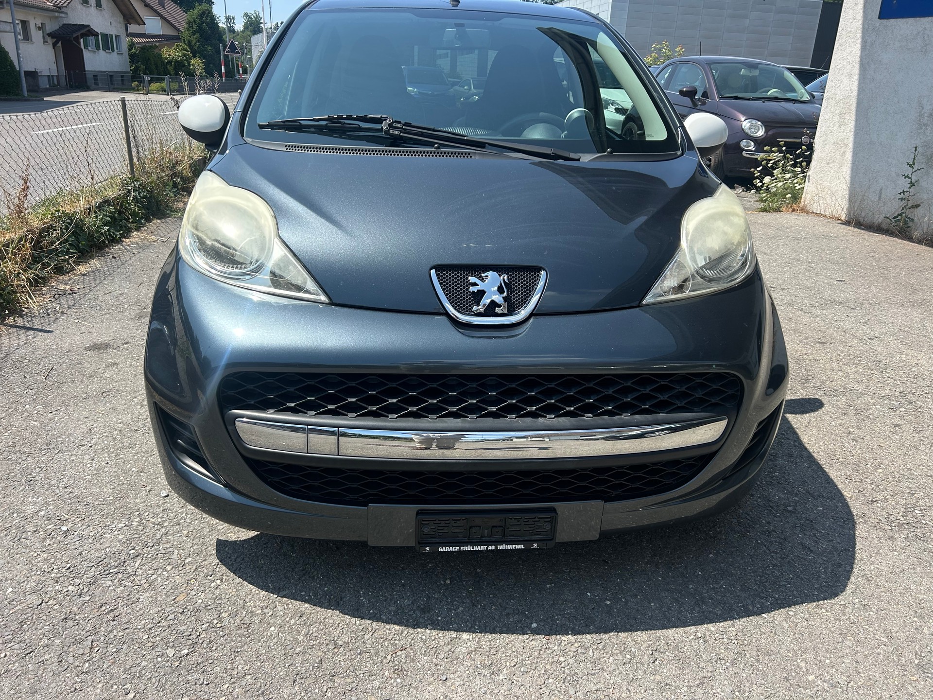 PEUGEOT 107 1.0 Swiss Edition-image-1