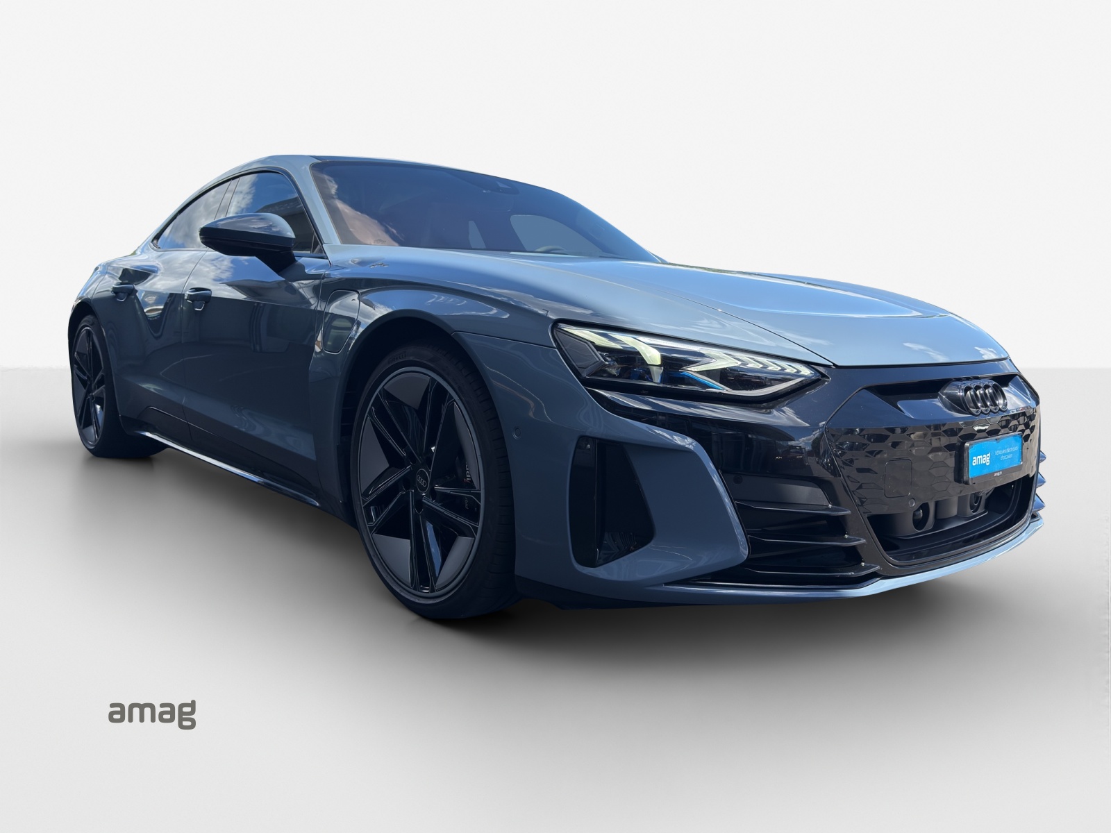 AUDI e-tron GT quattro-image-6