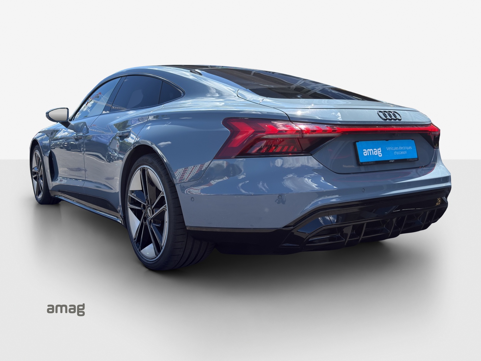 AUDI e-tron GT quattro-image-2