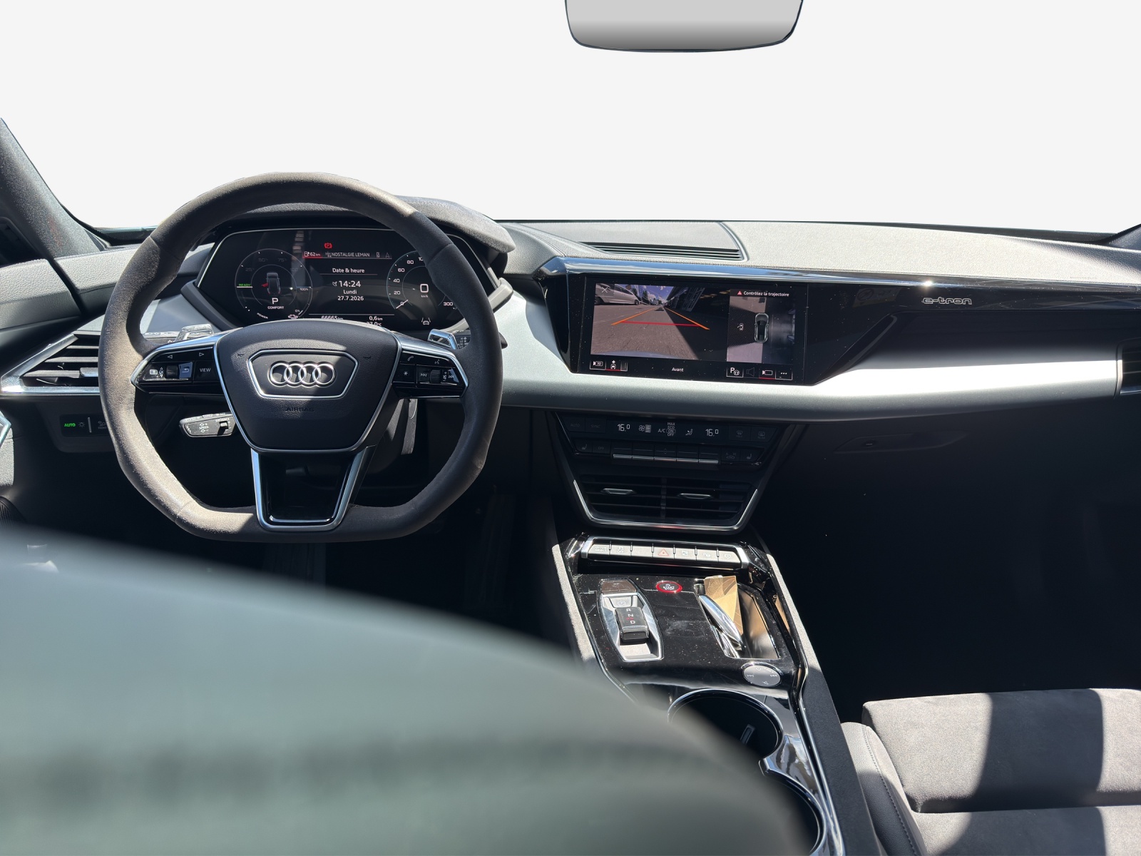 AUDI e-tron GT quattro-image-9