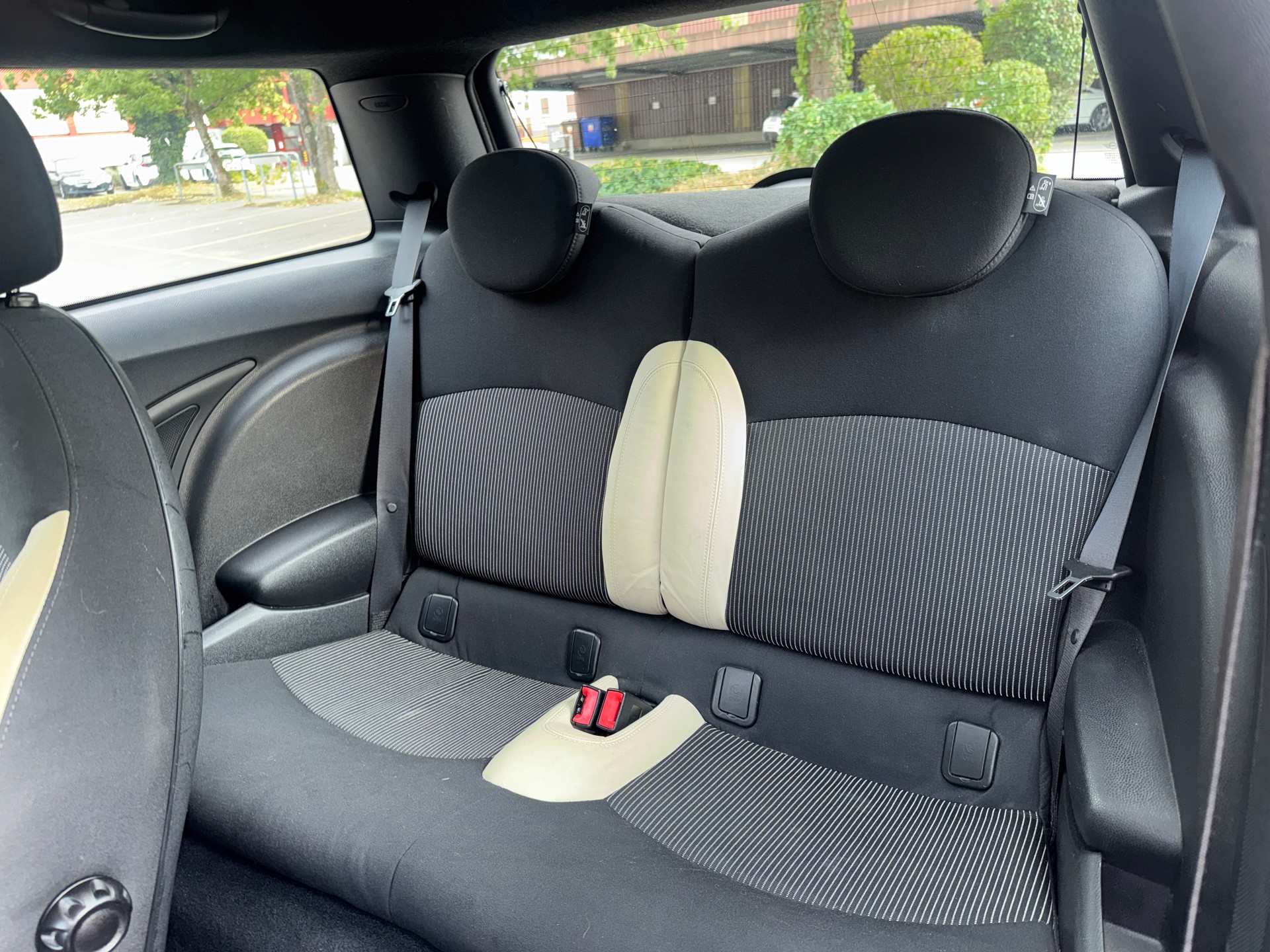 MINI Cooper-image-8