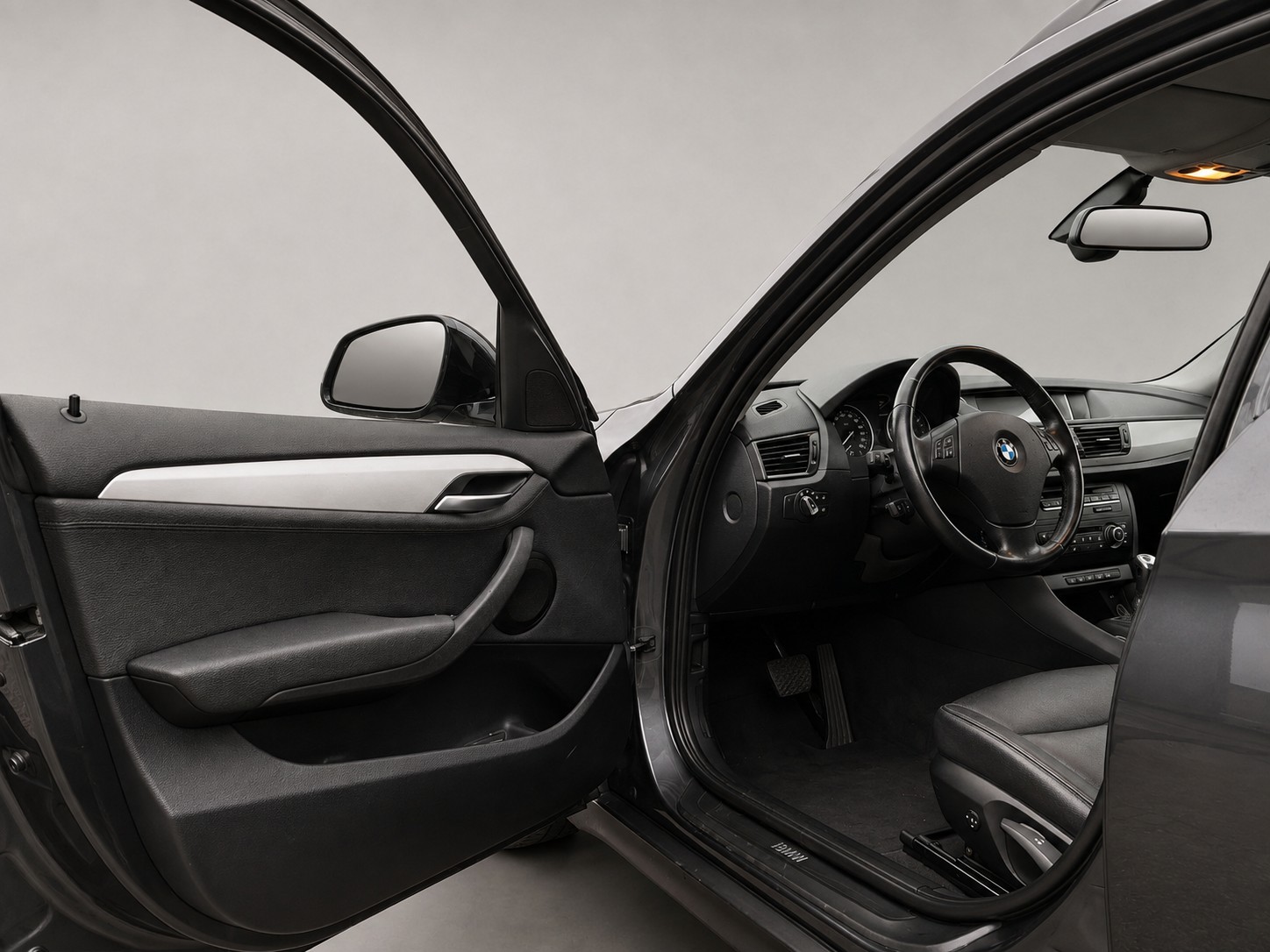BMW X1 xDrive 25d Sport Line Steptronic-image-13