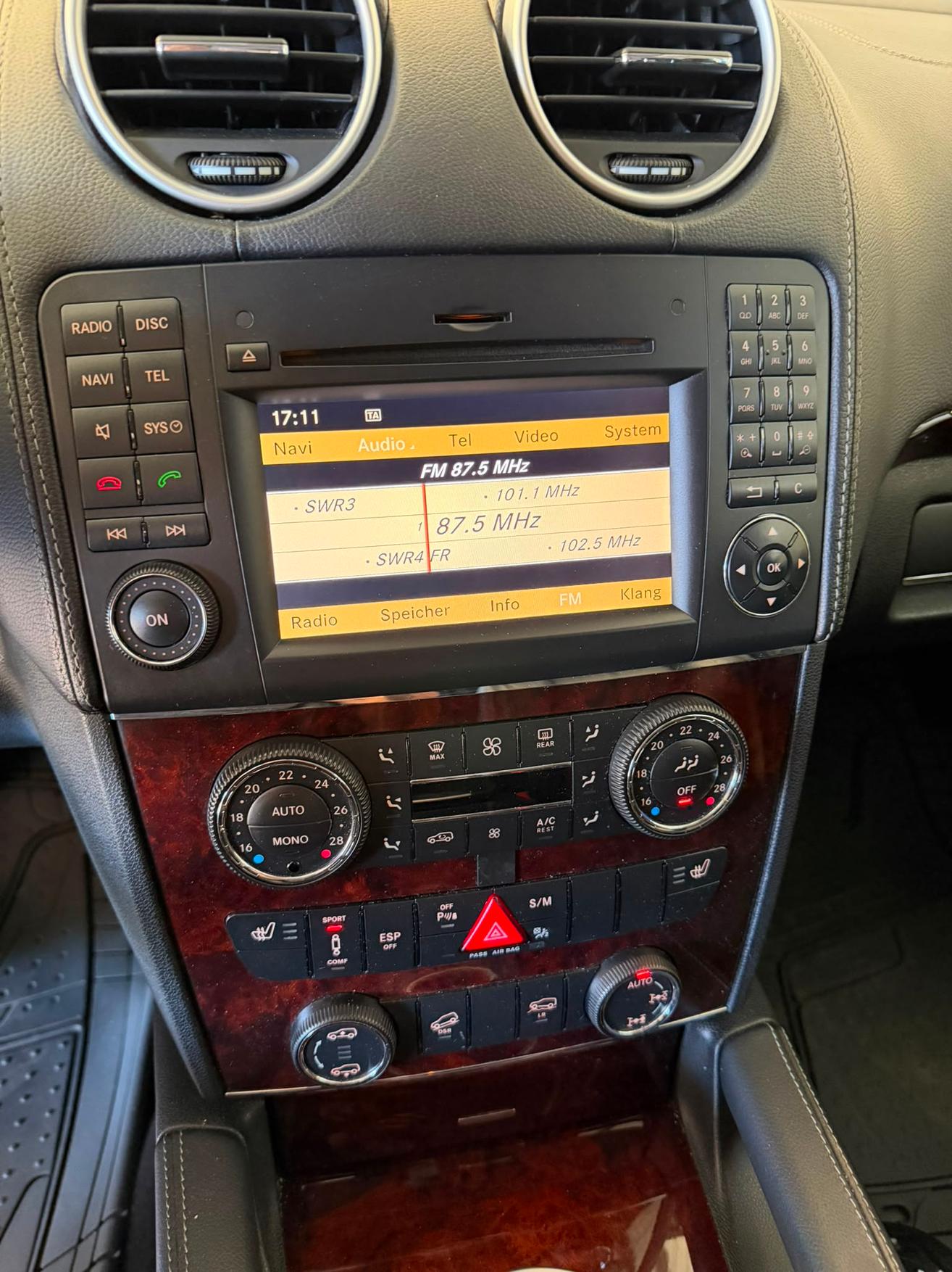 MERCEDES-BENZ GL 450 V8-image-13