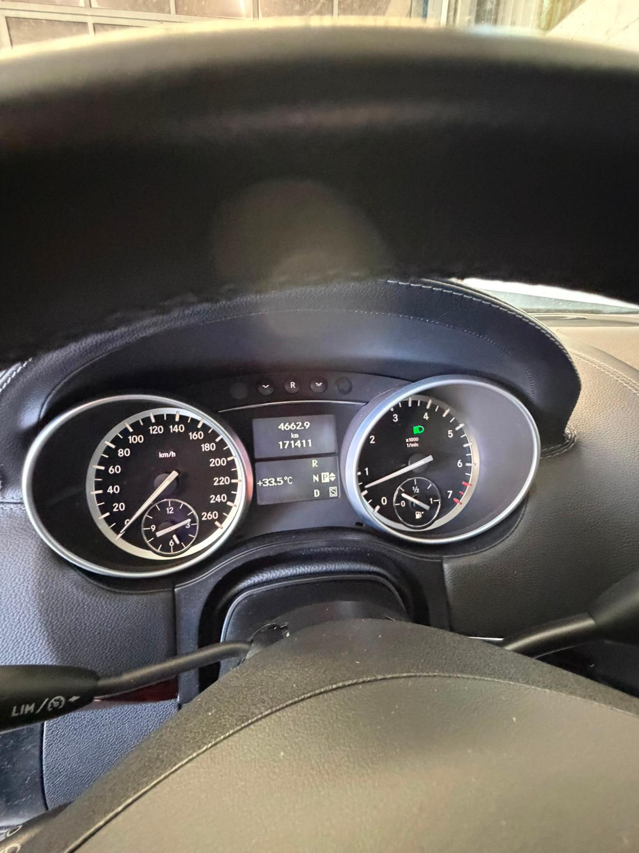 MERCEDES-BENZ GL 450 V8-image-12