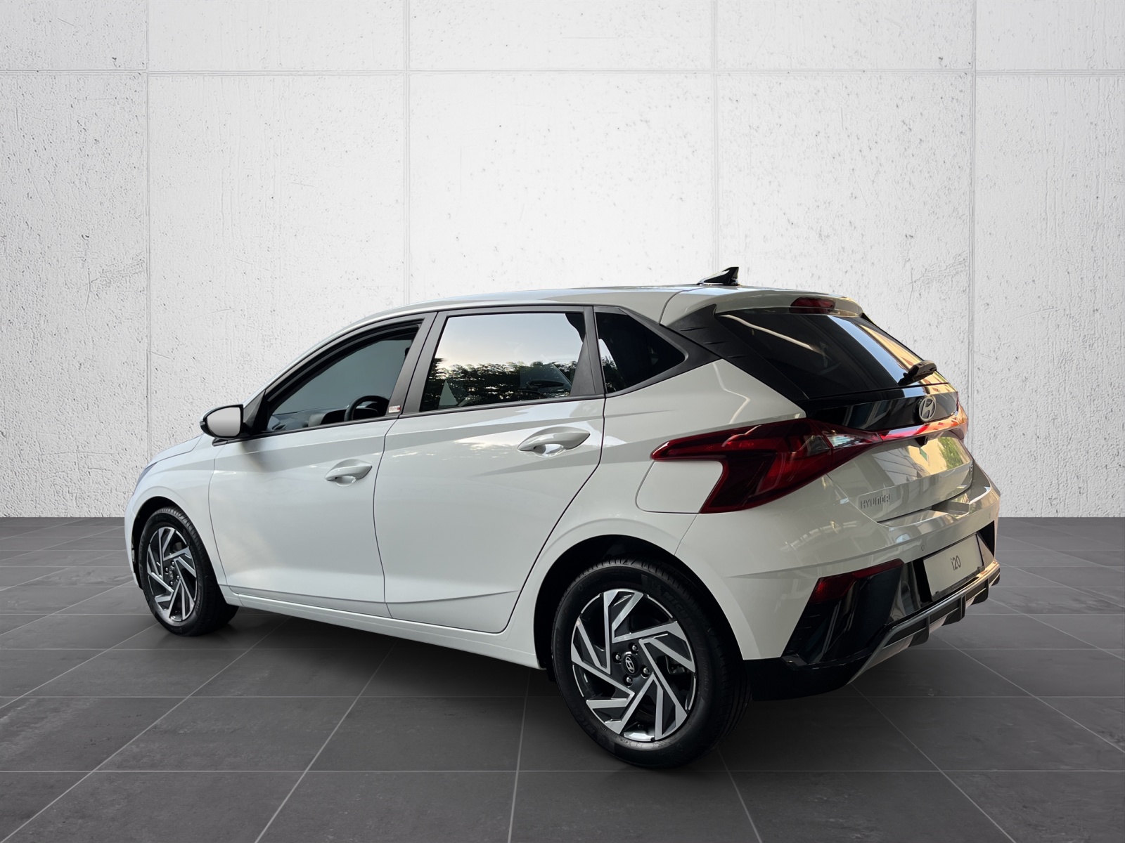 HYUNDAI i20 1.0 T-GDi Amplia DCT-image-2