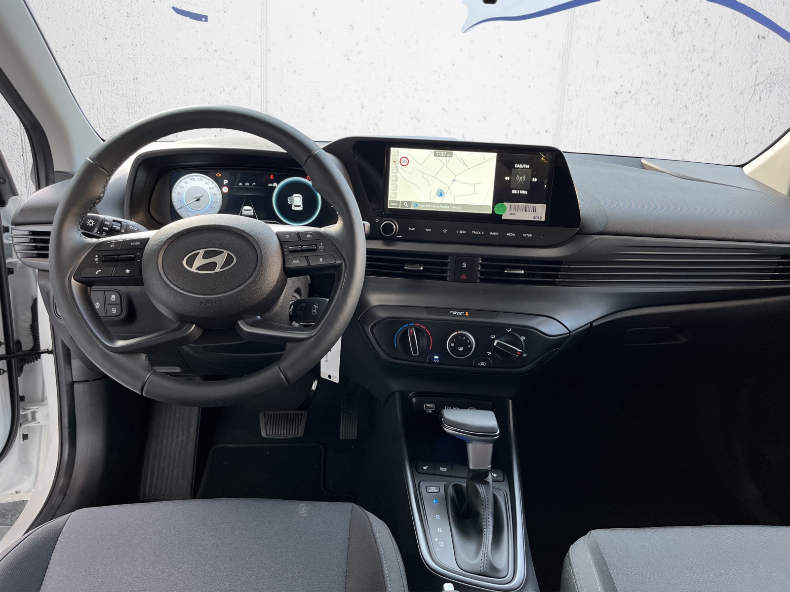 HYUNDAI i20 1.0 T-GDi Amplia DCT-image-10