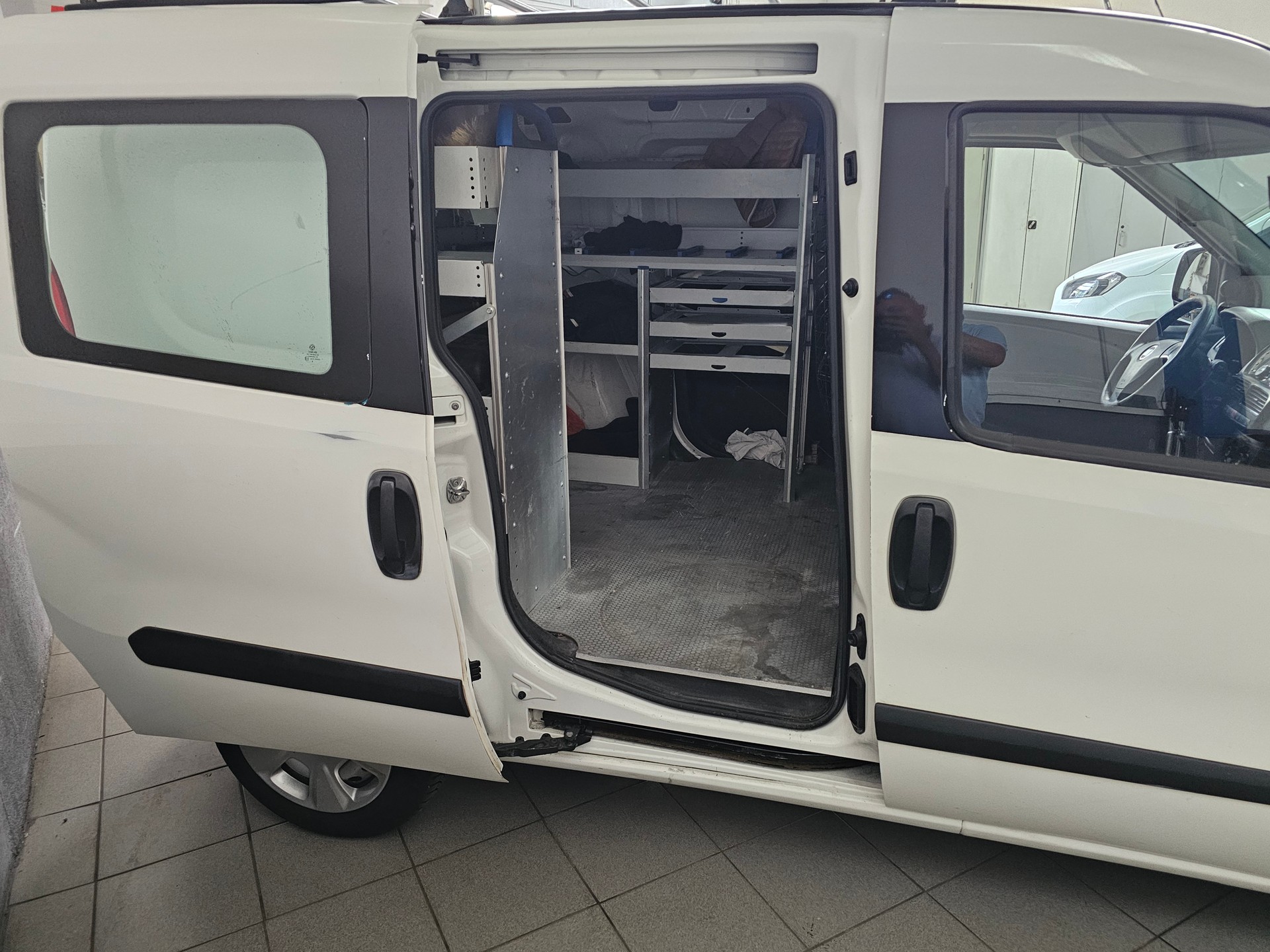 FIAT Doblò 1.6 Multijet Cargo Swiss-image-4