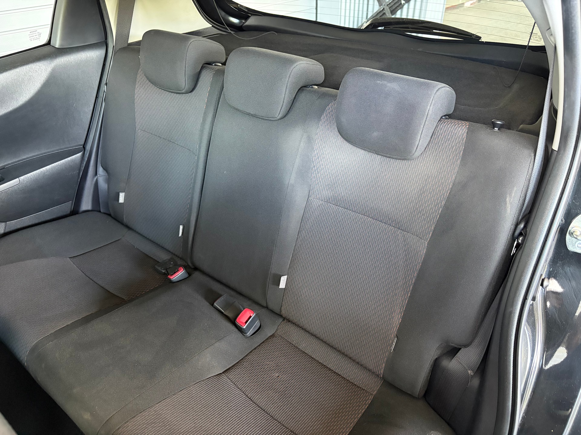 TOYOTA Yaris 1.33 Style Multidrive-image-6