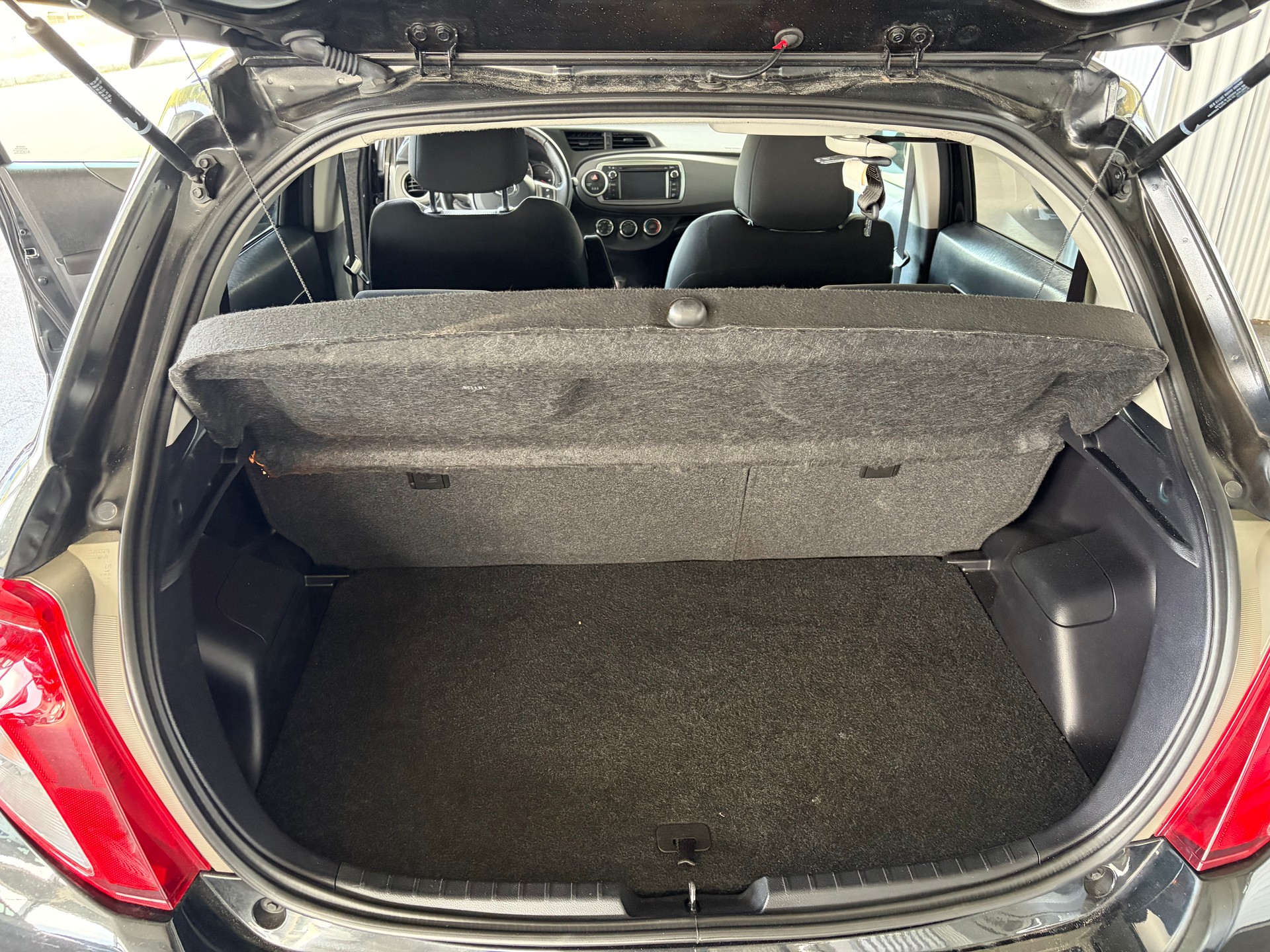 TOYOTA Yaris 1.33 Style Multidrive-image-7