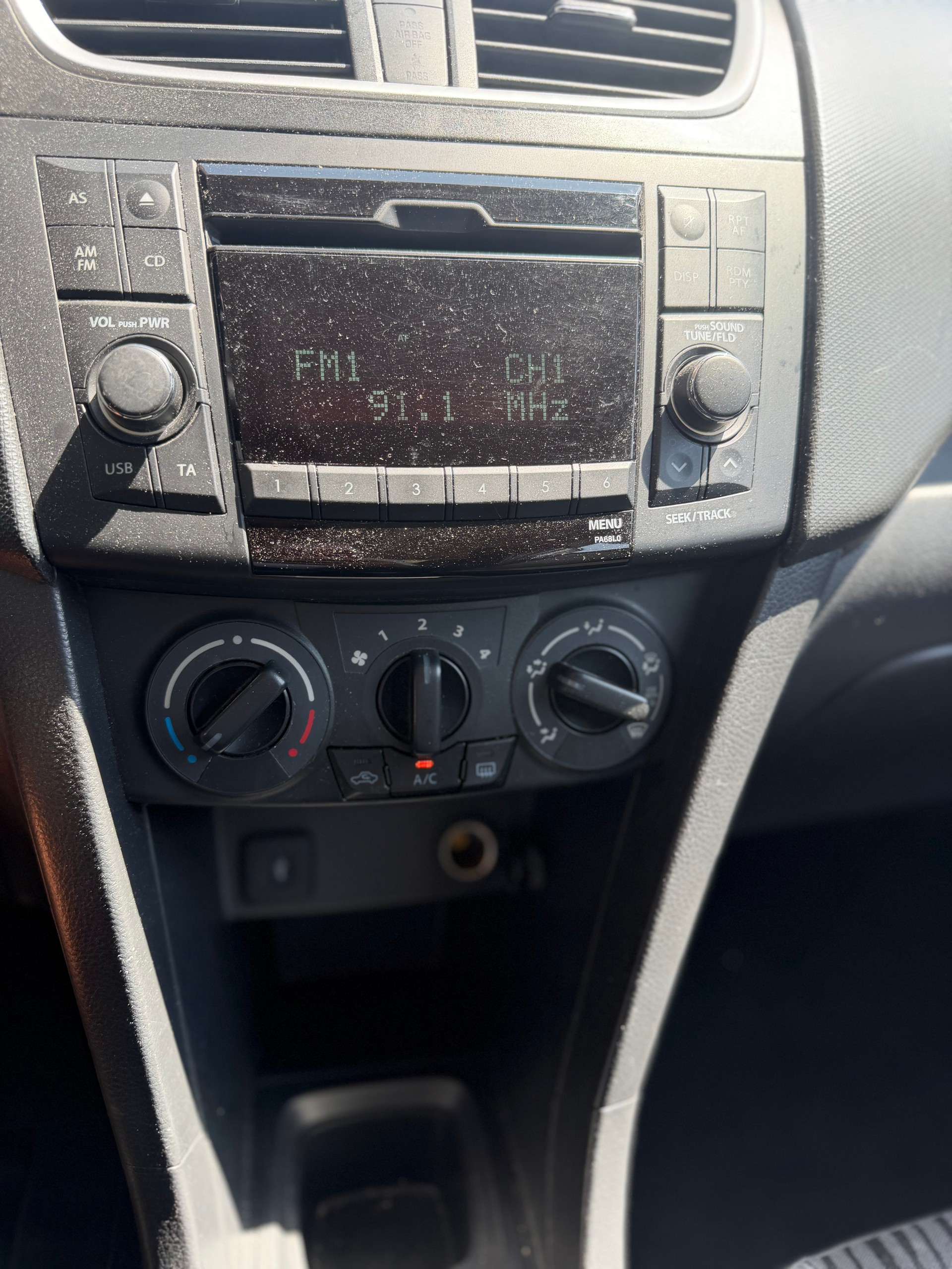 SUZUKI Swift 1.2i 16V GL-image-8