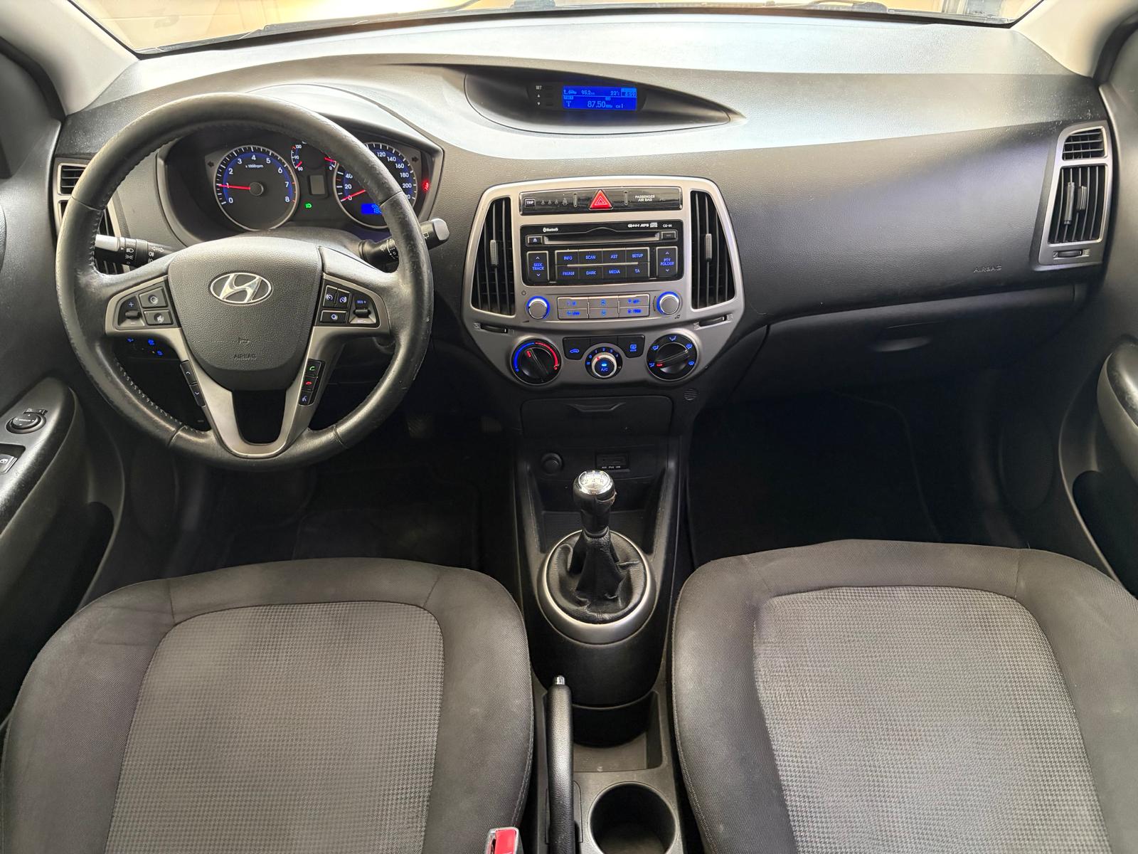 HYUNDAI i20 1.2 Comfort-image-13