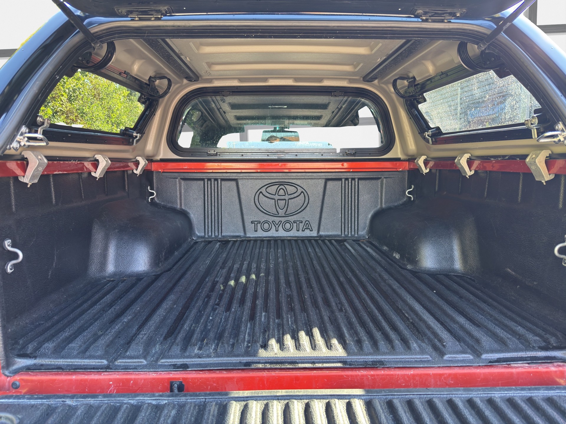 TOYOTA Hilux 2.4-4D Sol Premium Double Cab 4x4 A-image-13