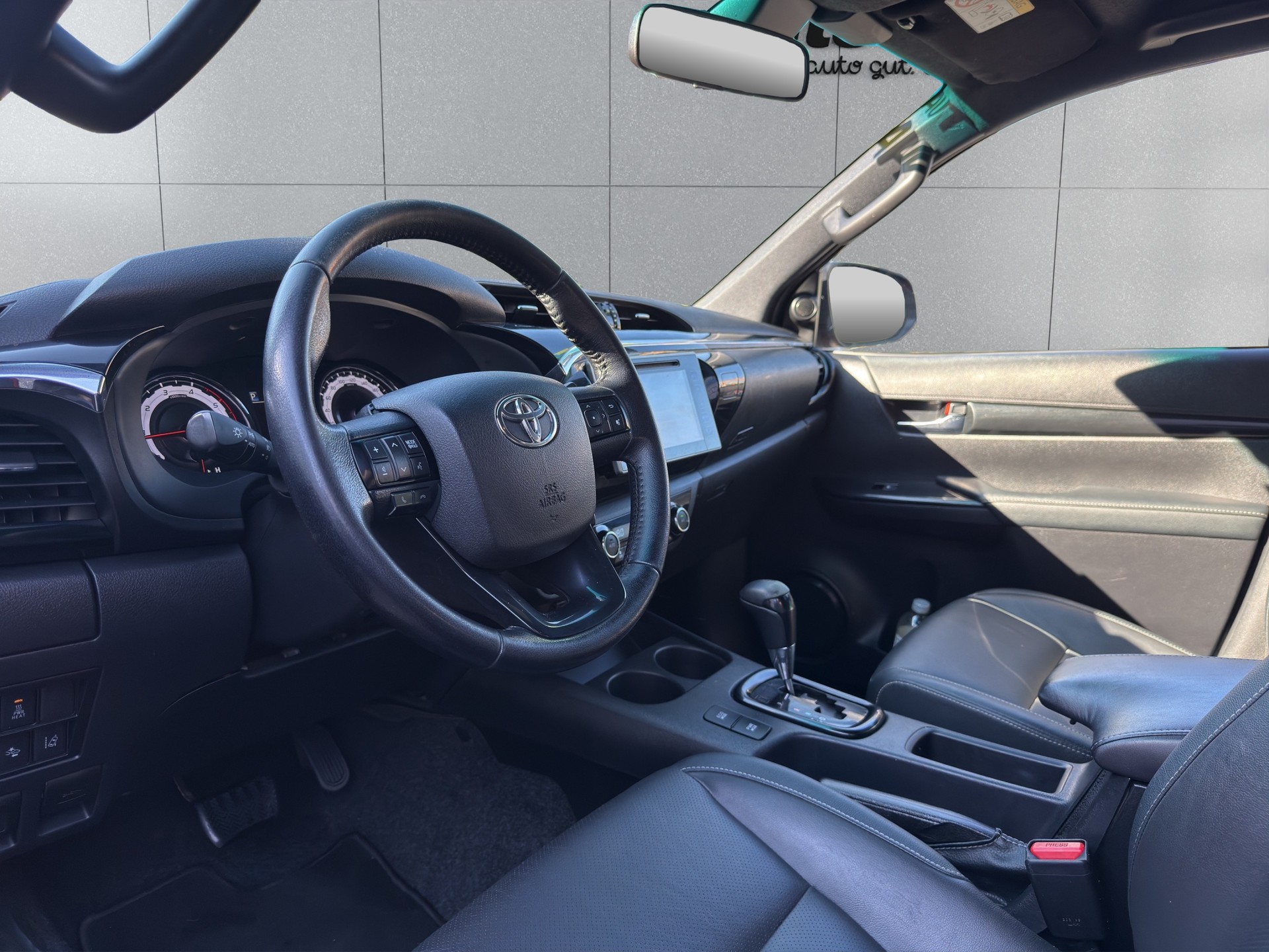 TOYOTA Hilux 2.4-4D Sol Premium Double Cab 4x4 A-image-7