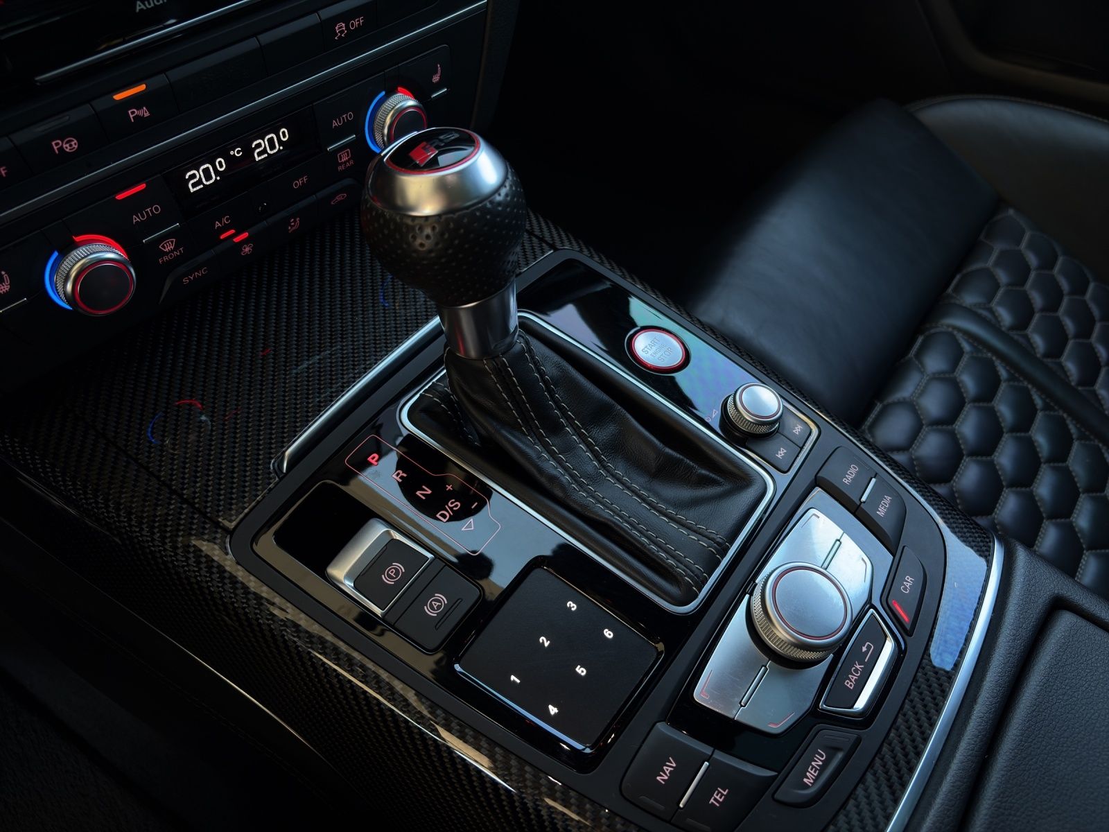 AUDI RS6 Avant 4.0 TFSI V8 performance quattro-image-23