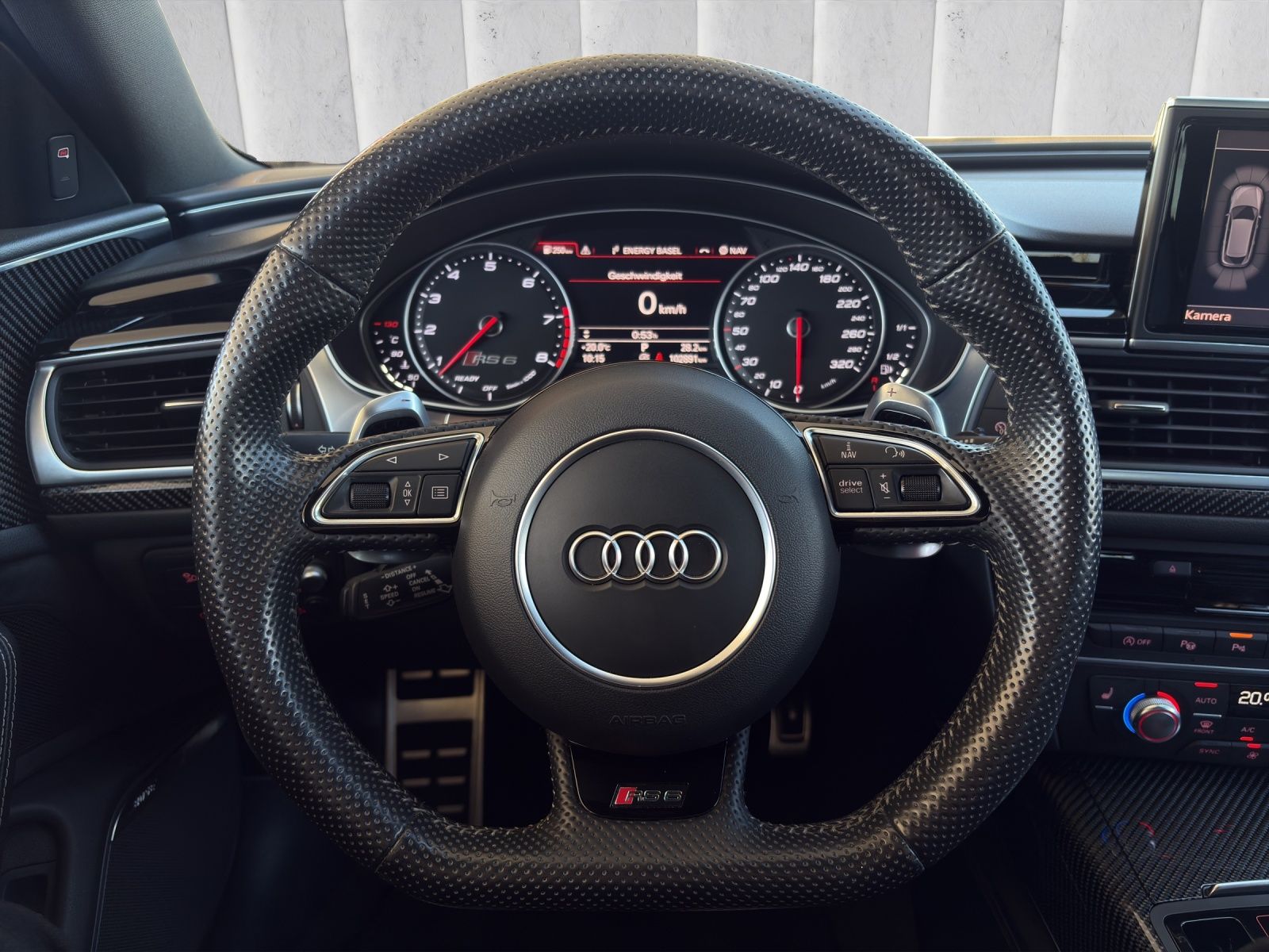 AUDI RS6 Avant 4.0 TFSI V8 performance quattro-image-10