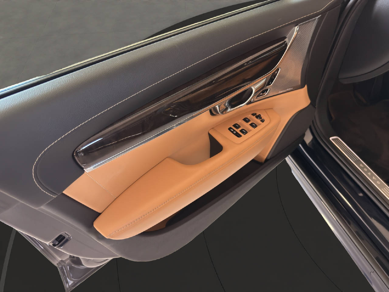 VOLVO V90 2.0 T6 Inscription AWD-image-11