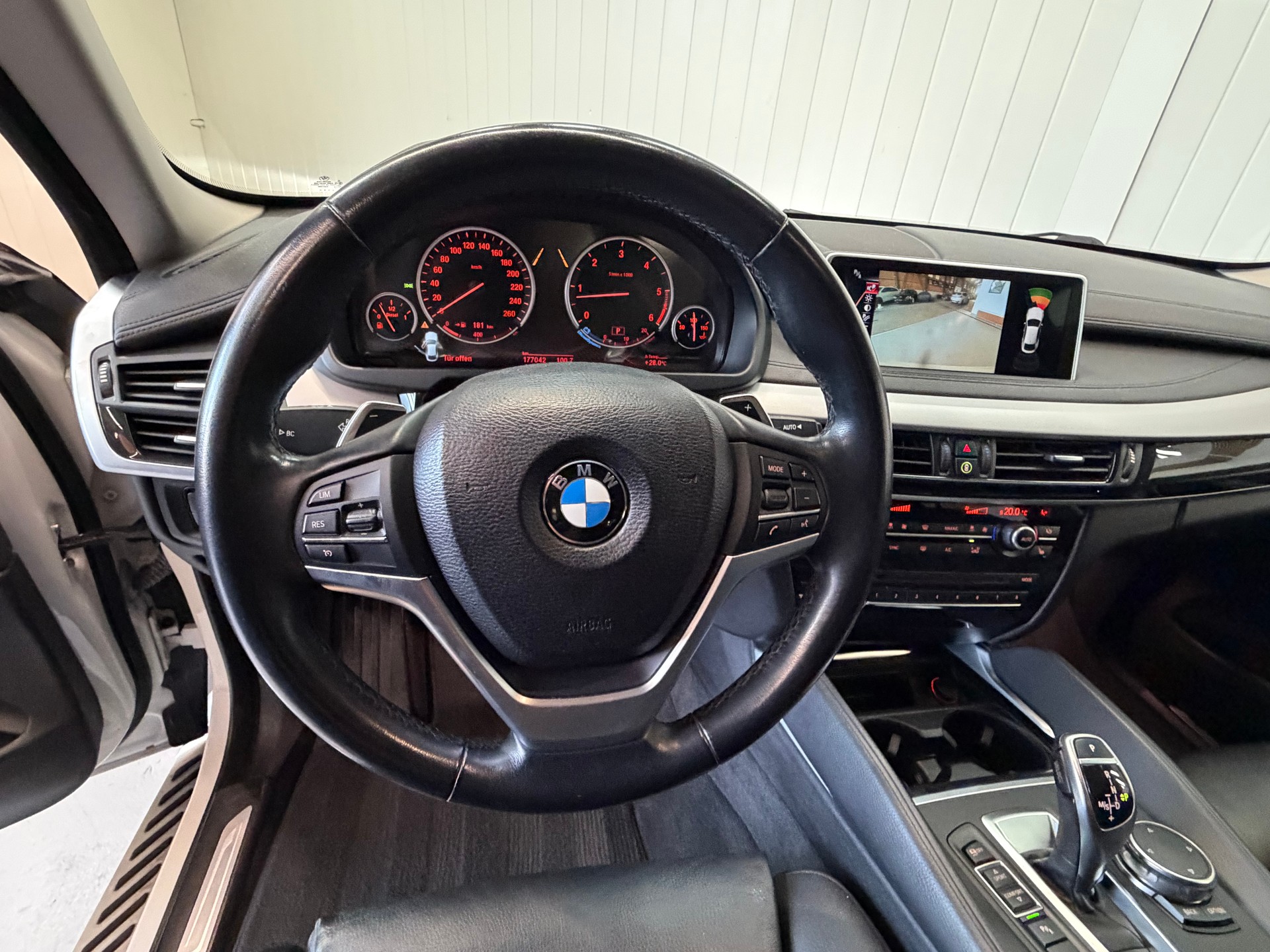 BMW X6 xDrive 30d Steptronic *frisch ab MFK & Service-image-16