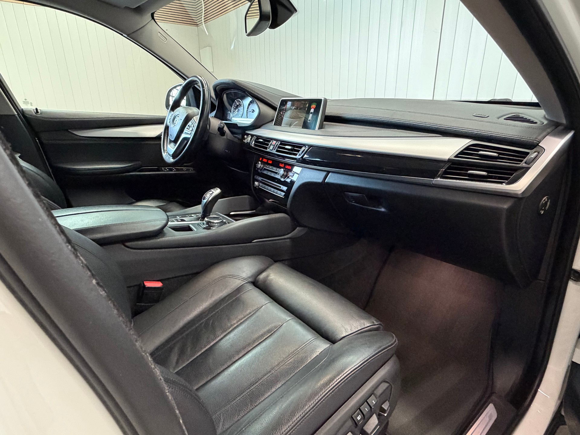 BMW X6 xDrive 30d Steptronic *frisch ab MFK & Service-image-14