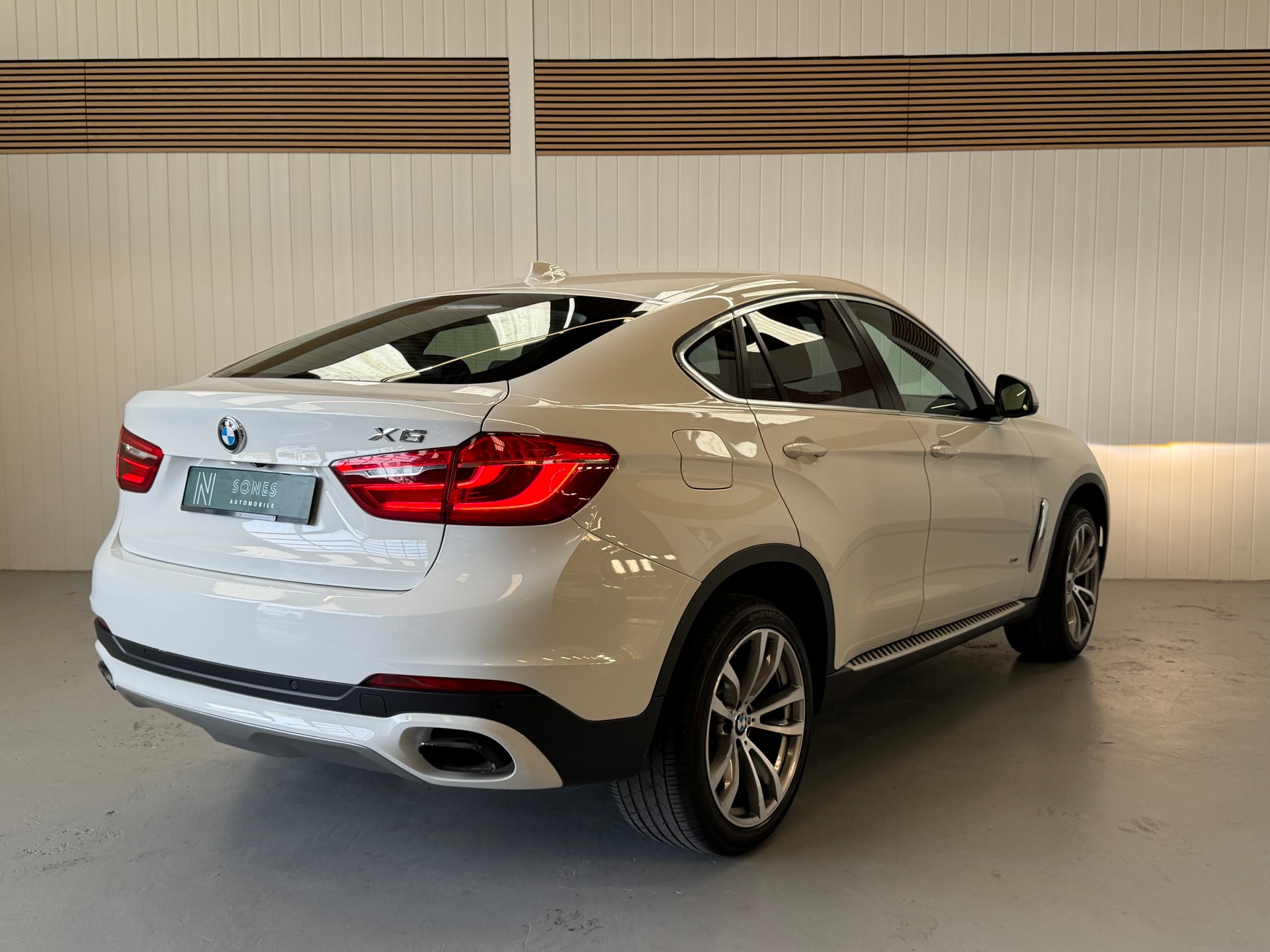 BMW X6 xDrive 30d Steptronic *frisch ab MFK & Service-image-5
