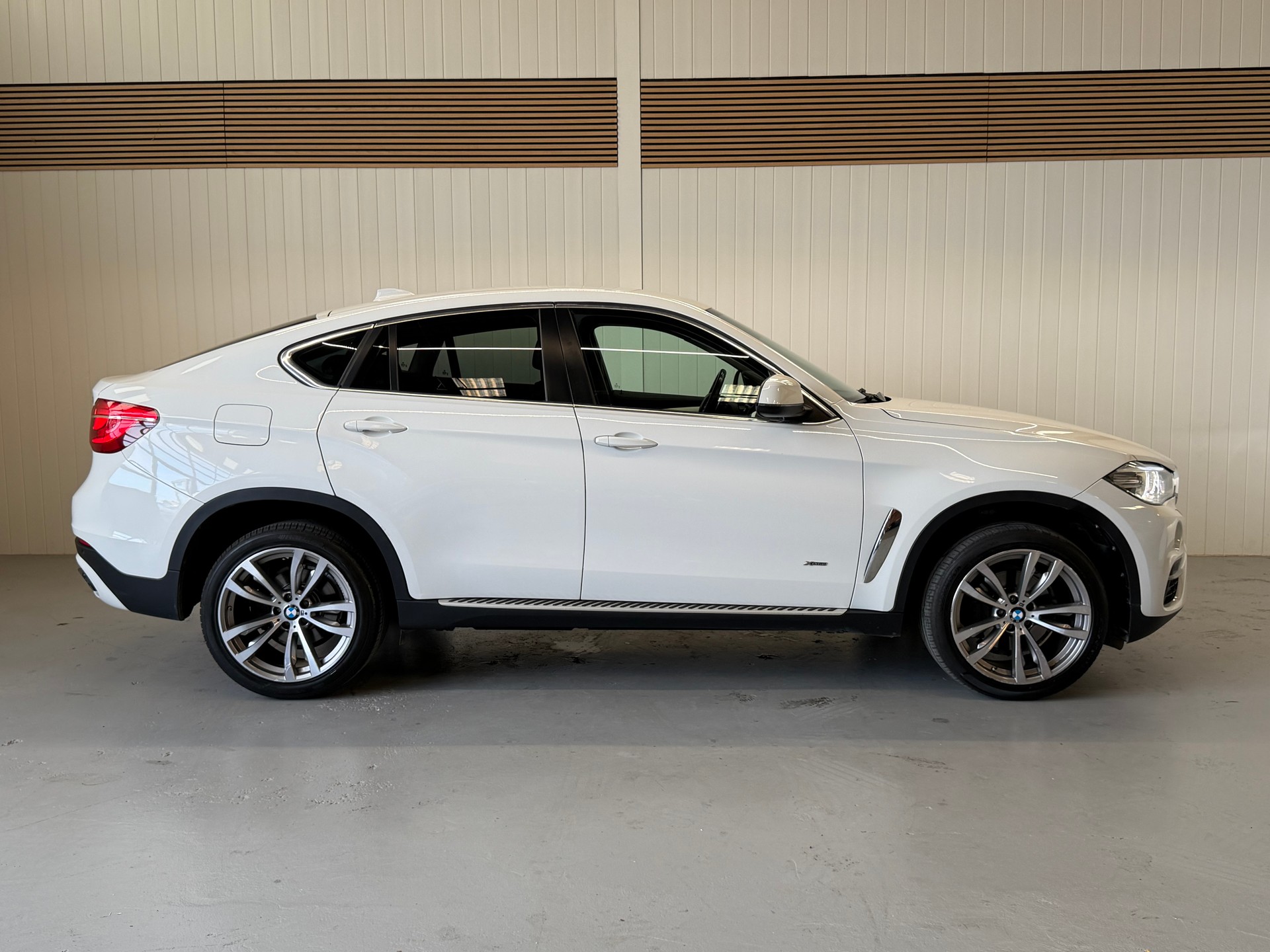 BMW X6 xDrive 30d Steptronic *frisch ab MFK & Service-image-6