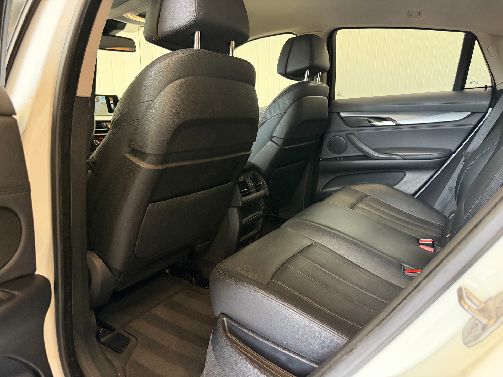 BMW X6 xDrive 30d Steptronic *frisch ab MFK & Service-image-18