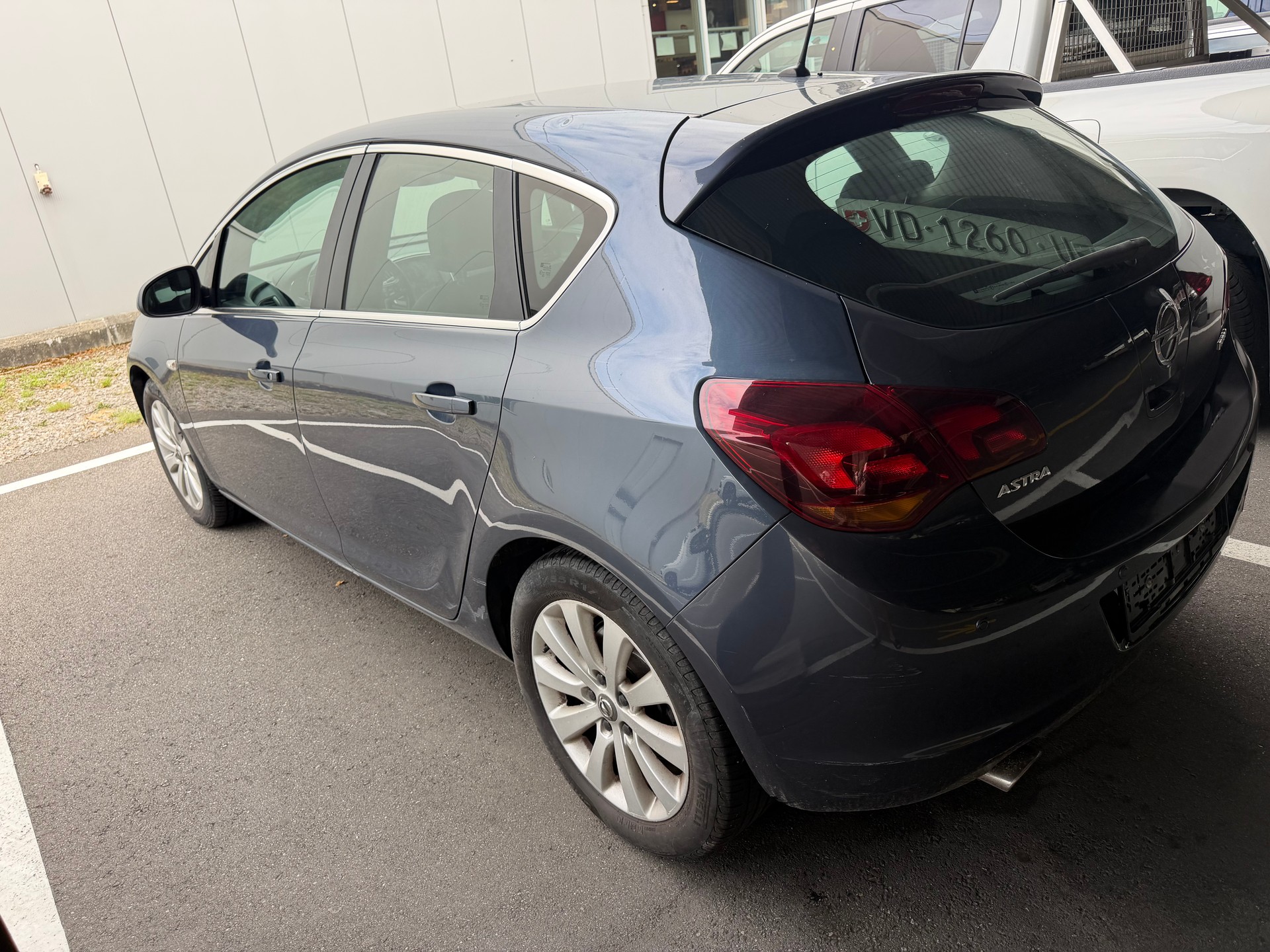 OPEL Astra 2.0i 16V Turbo Sport-image-3