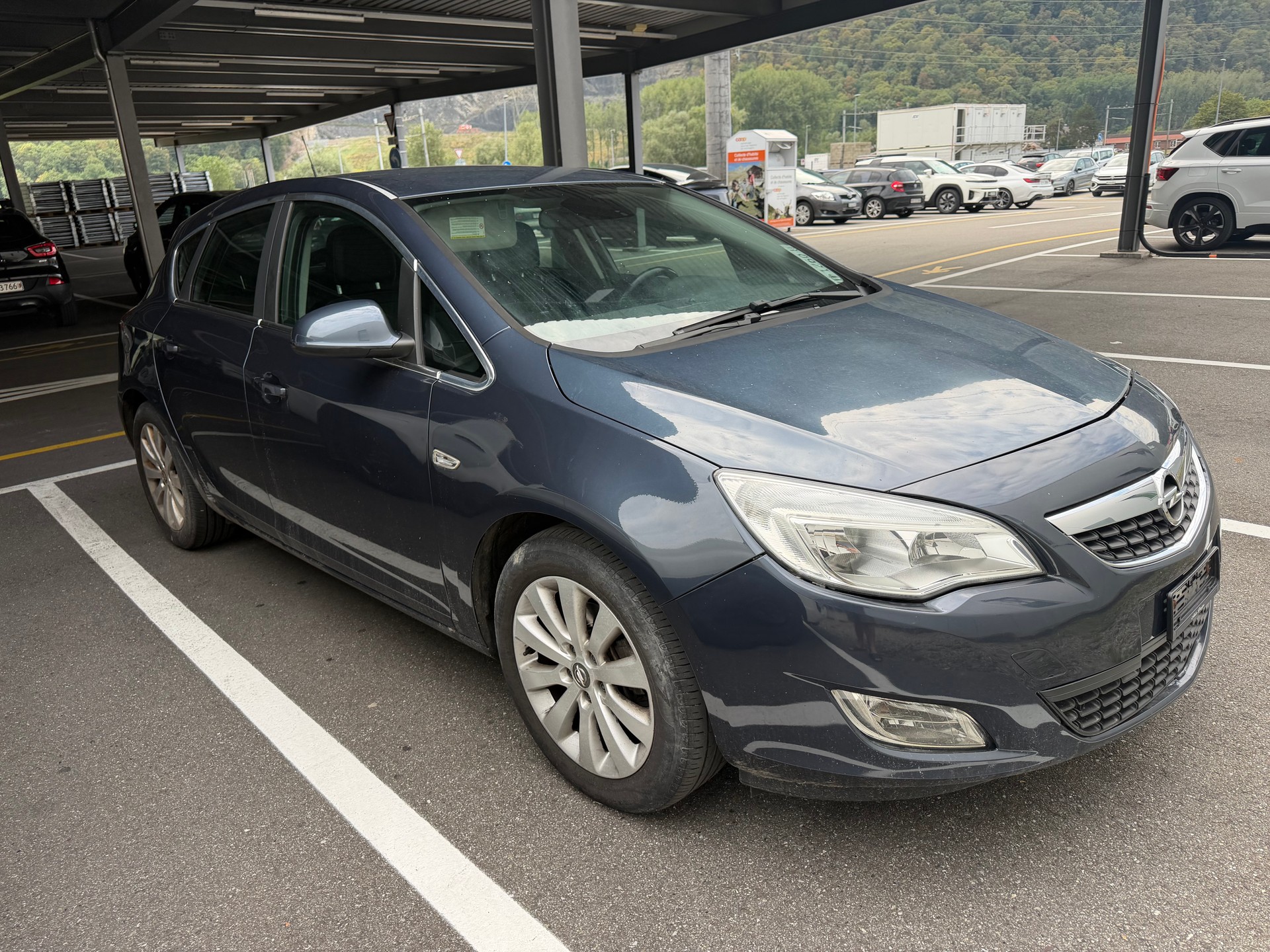 OPEL Astra 2.0i 16V Turbo Sport-image-2