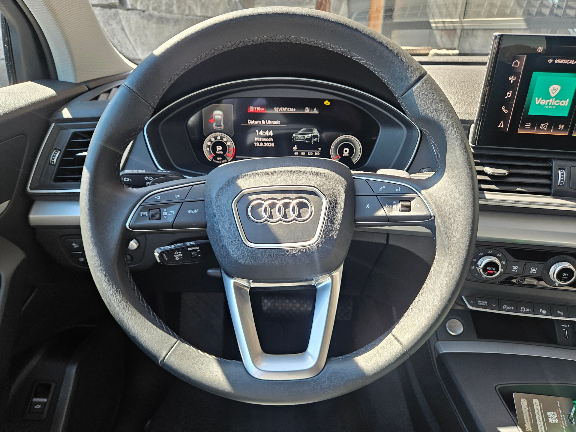 AUDI Q5 45 TFSI S-line quattro S-tronic-image-10