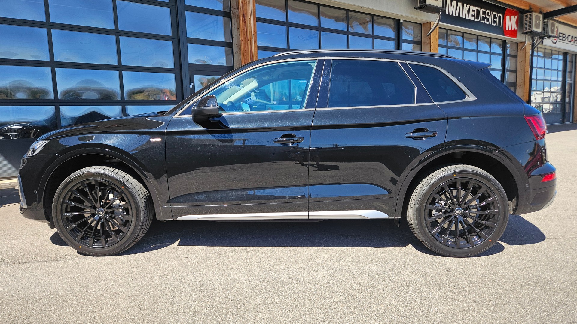 AUDI Q5 45 TFSI S-line quattro S-tronic-image-3