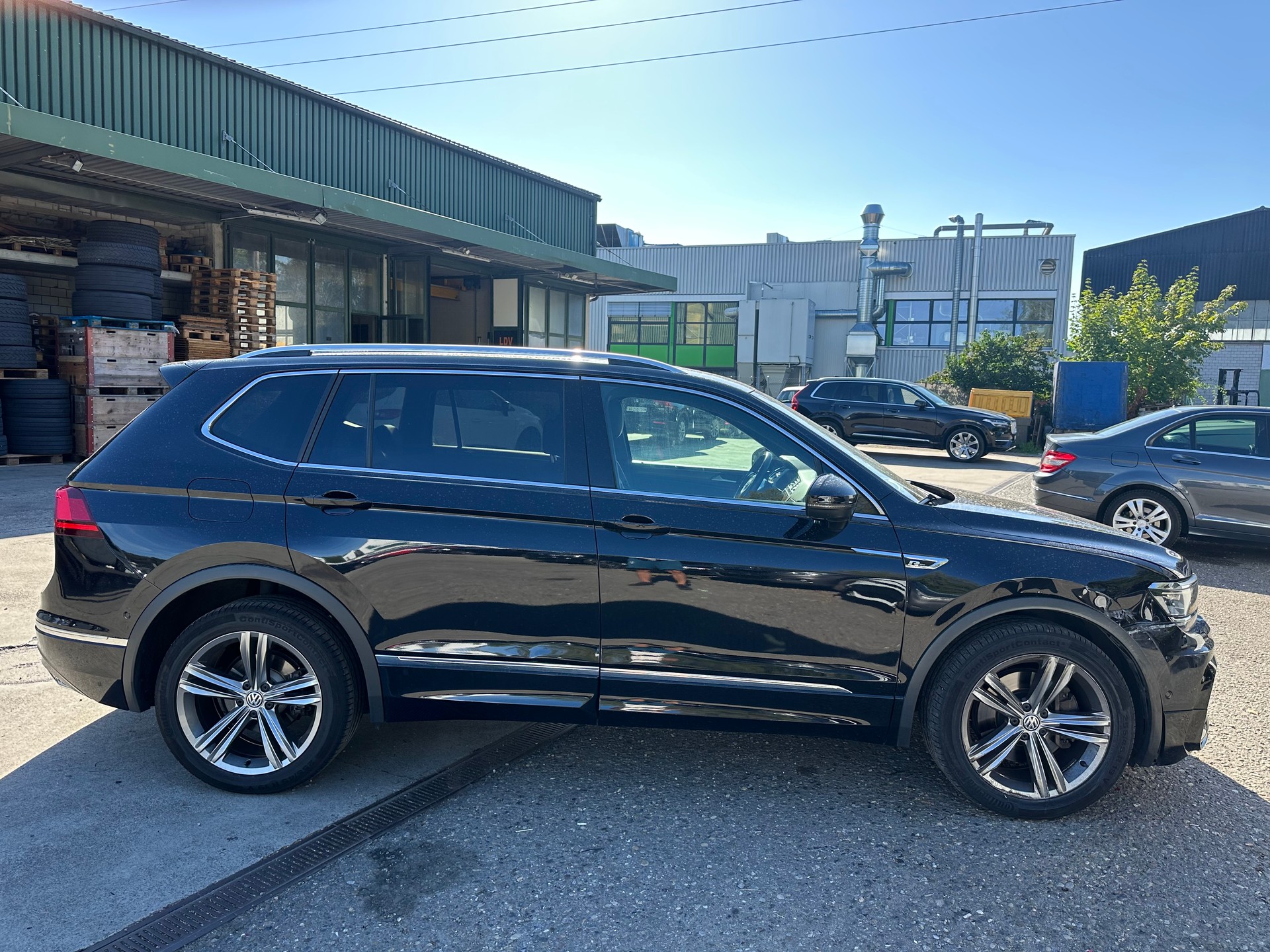 VW Tiguan Allspace 2.0TSI Highline 4Motion DSG-image-6