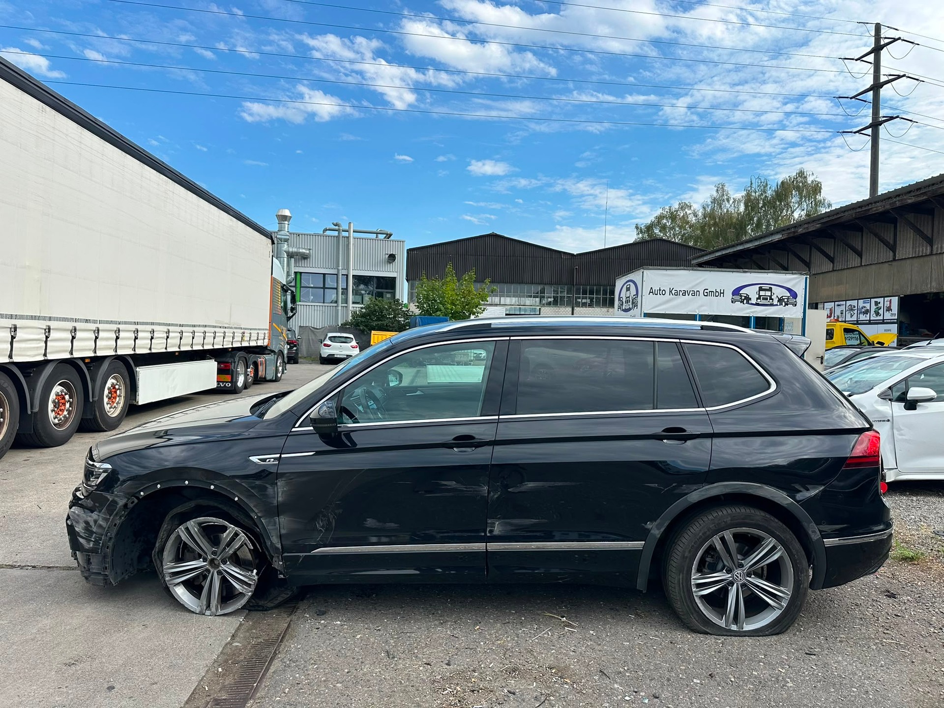 VW Tiguan Allspace 2.0TSI Highline 4Motion DSG-image-6