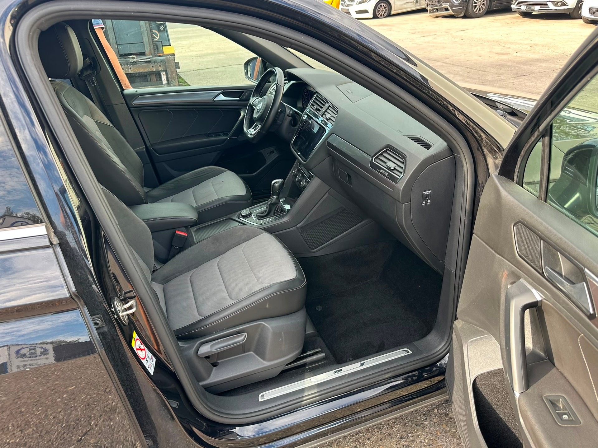 VW Tiguan Allspace 2.0TSI Highline 4Motion DSG-image-13