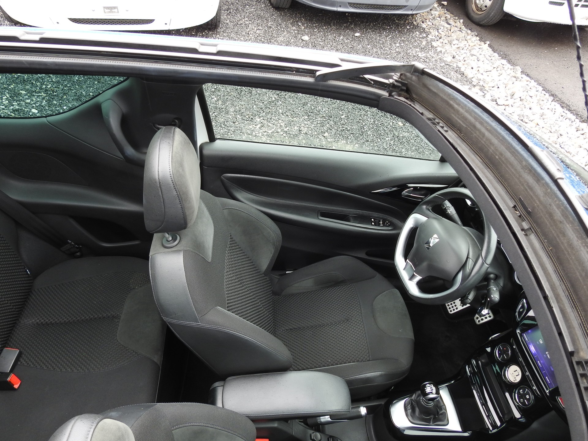 DS AUTOMOBILES DS3 Cabrio 1.6 THP SO Irrestible-image-26