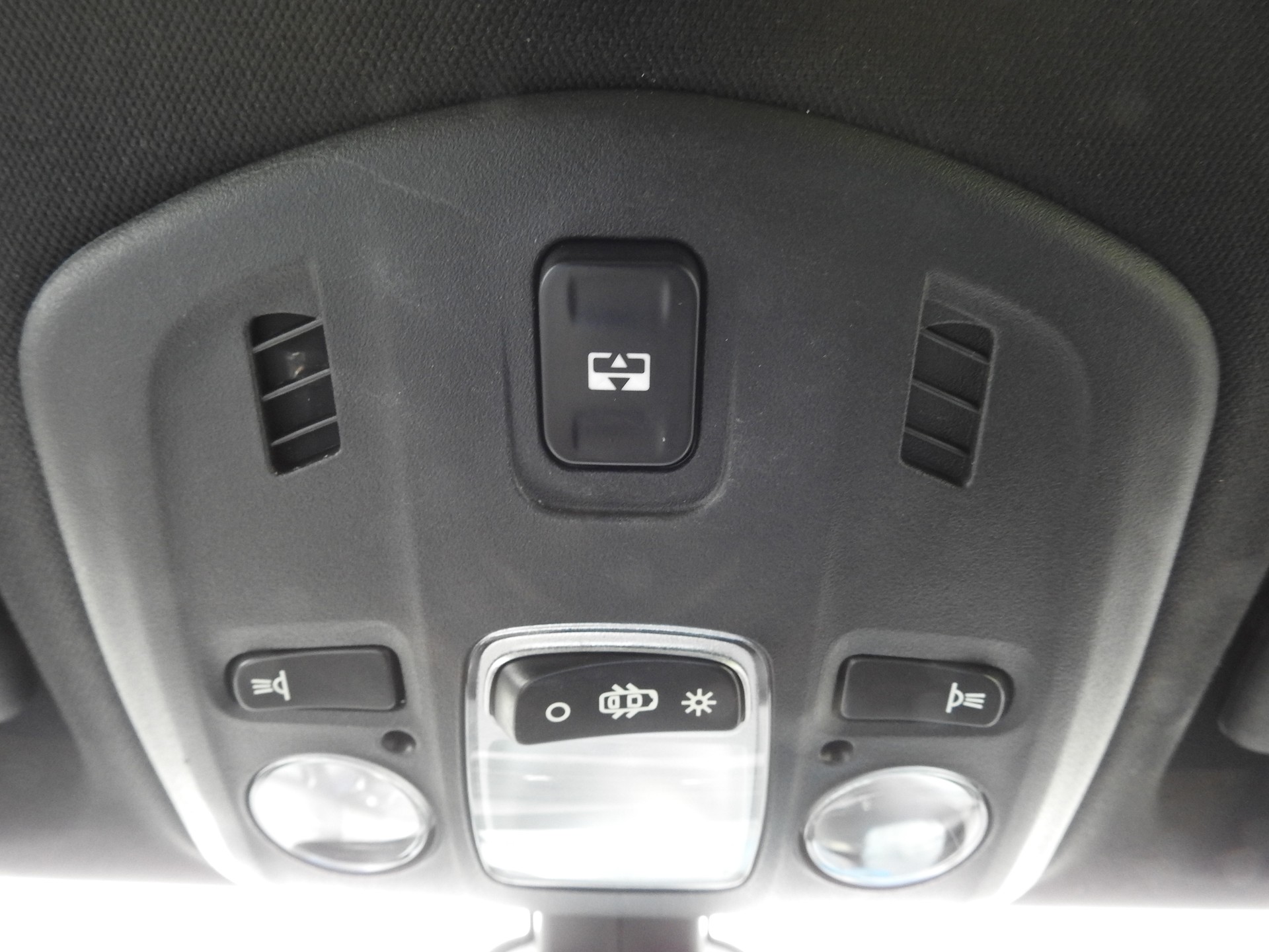 DS AUTOMOBILES DS3 Cabrio 1.6 THP SO Irrestible-image-22