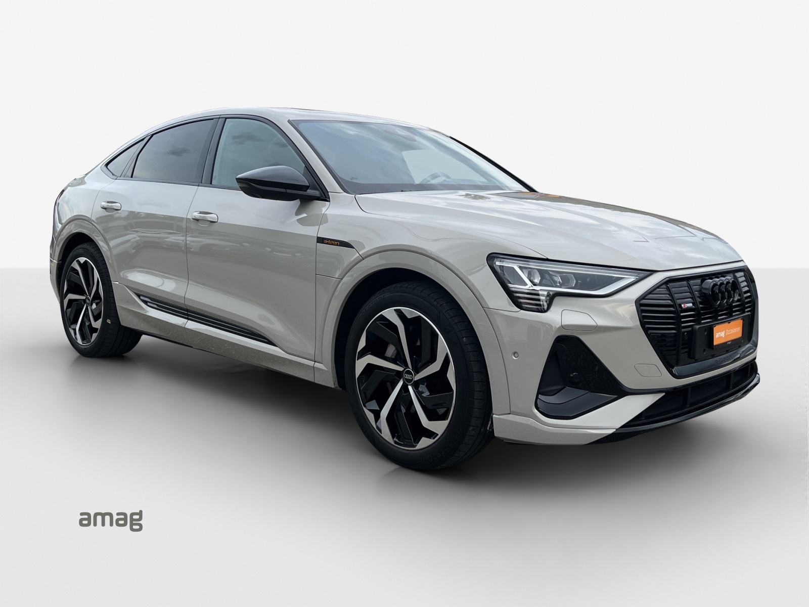 AUDI e-tron 55 Sportback S Line Black Edition quattro-image-5