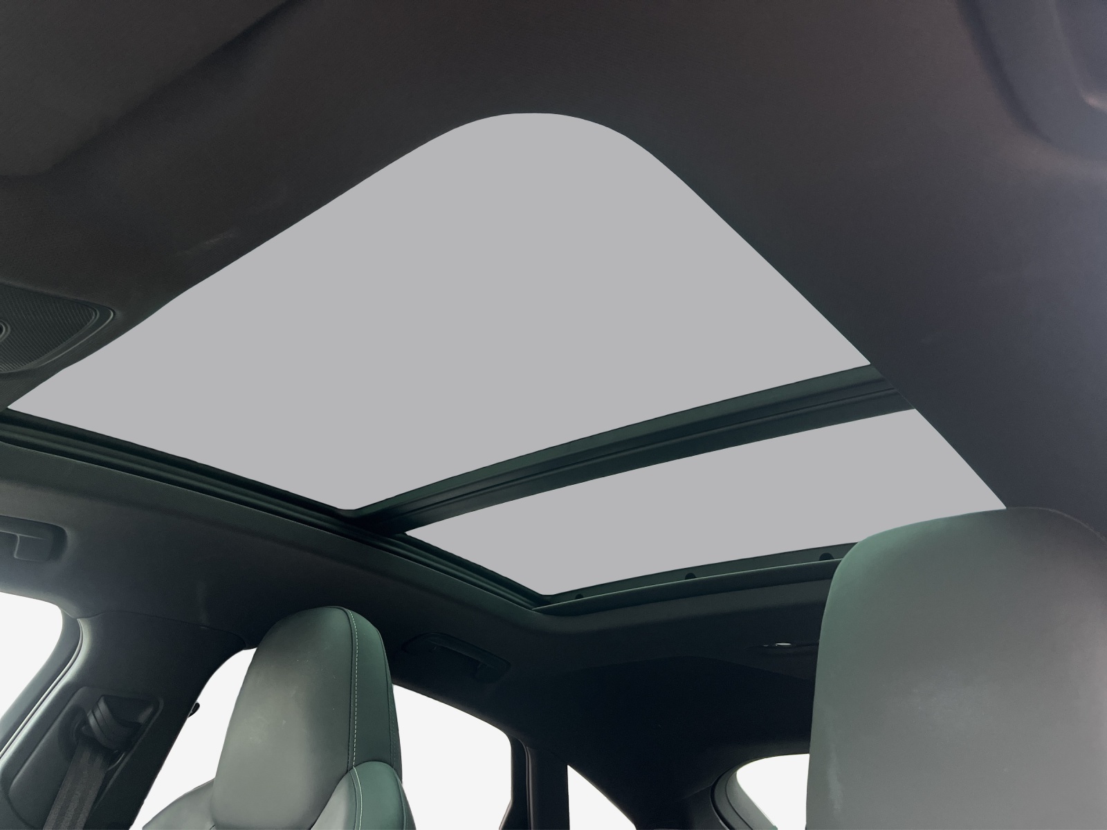 AUDI e-tron 55 Sportback S Line Black Edition quattro-image-13