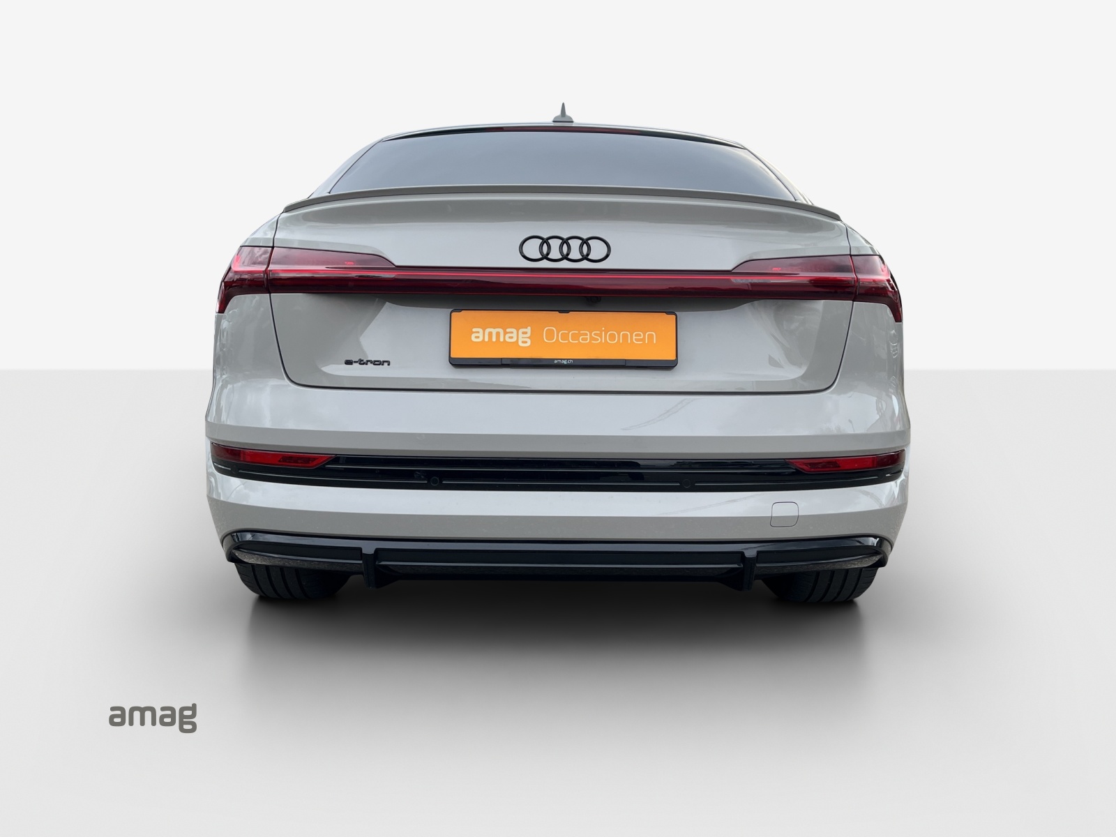 AUDI e-tron 55 Sportback S Line Black Edition quattro-image-3