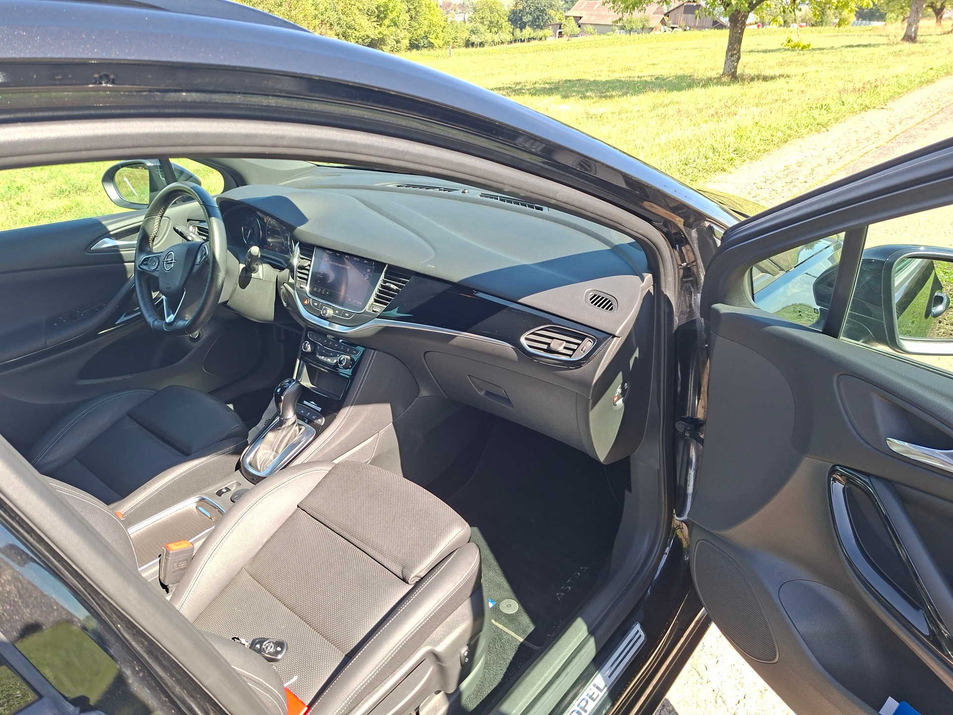 OPEL Astra Sports Tourer 1.4i Turbo GS-Line-image-17
