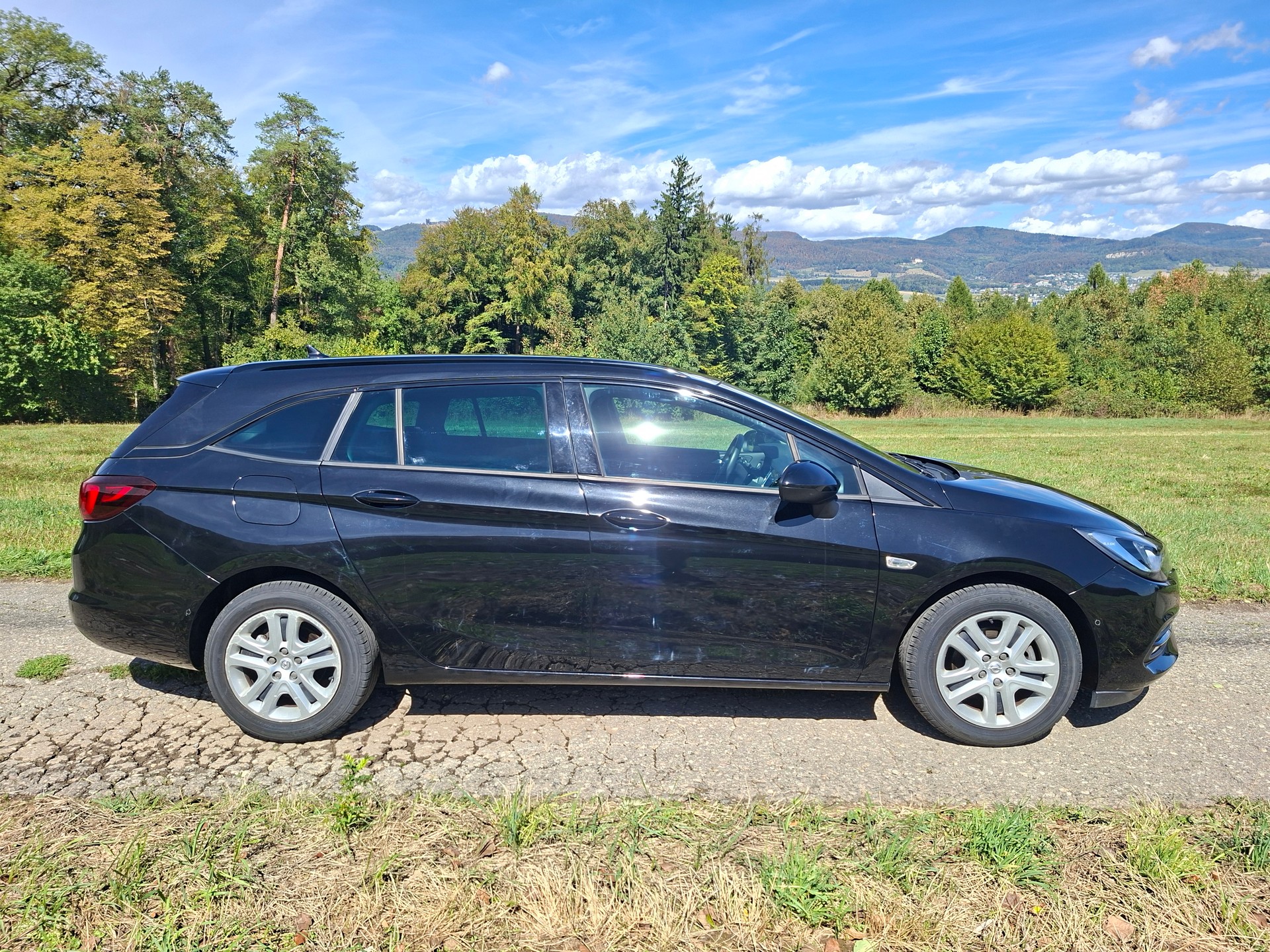 OPEL Astra Sports Tourer 1.4i Turbo GS-Line-image-4