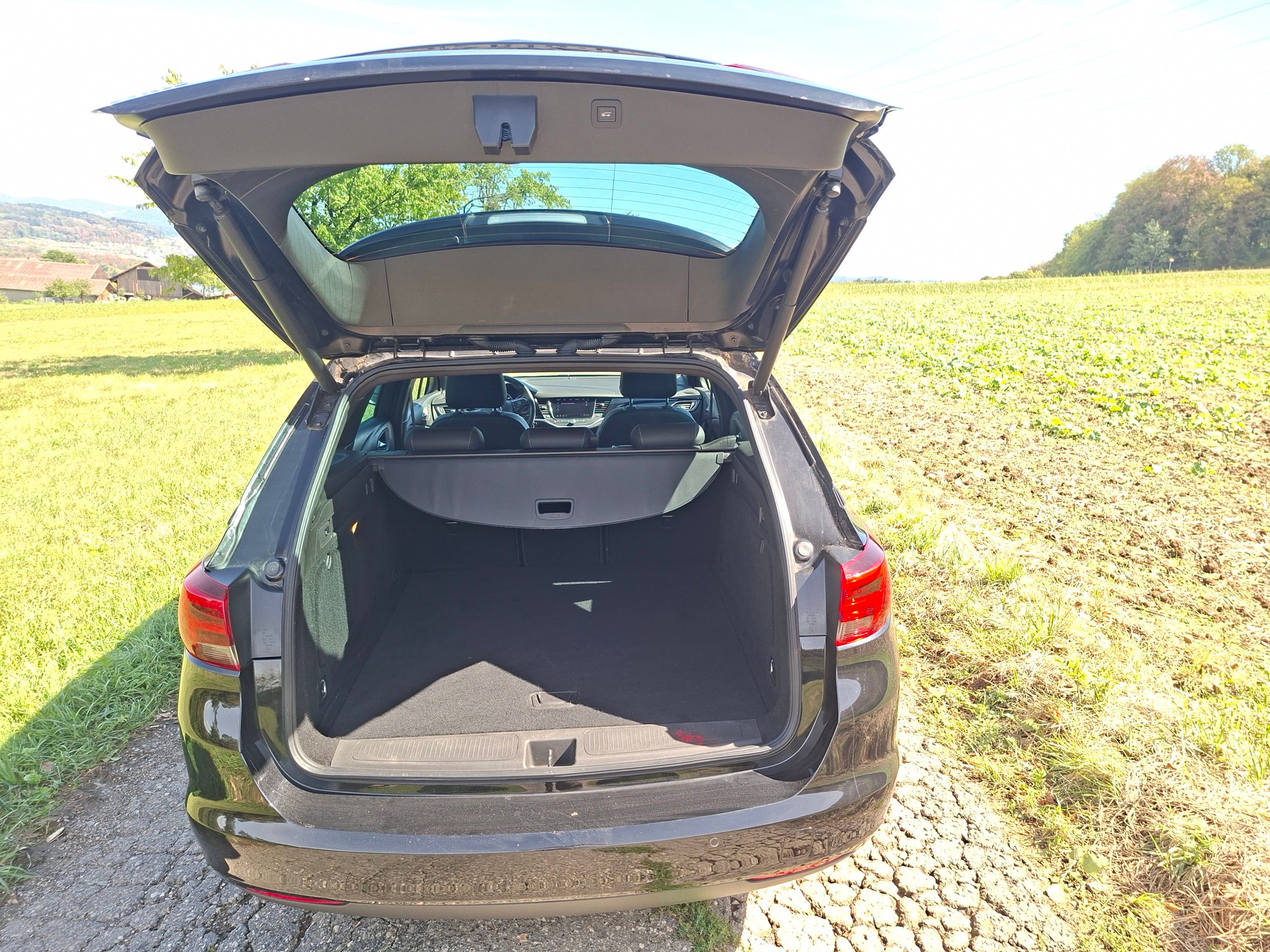 OPEL Astra Sports Tourer 1.4i Turbo GS-Line-image-18