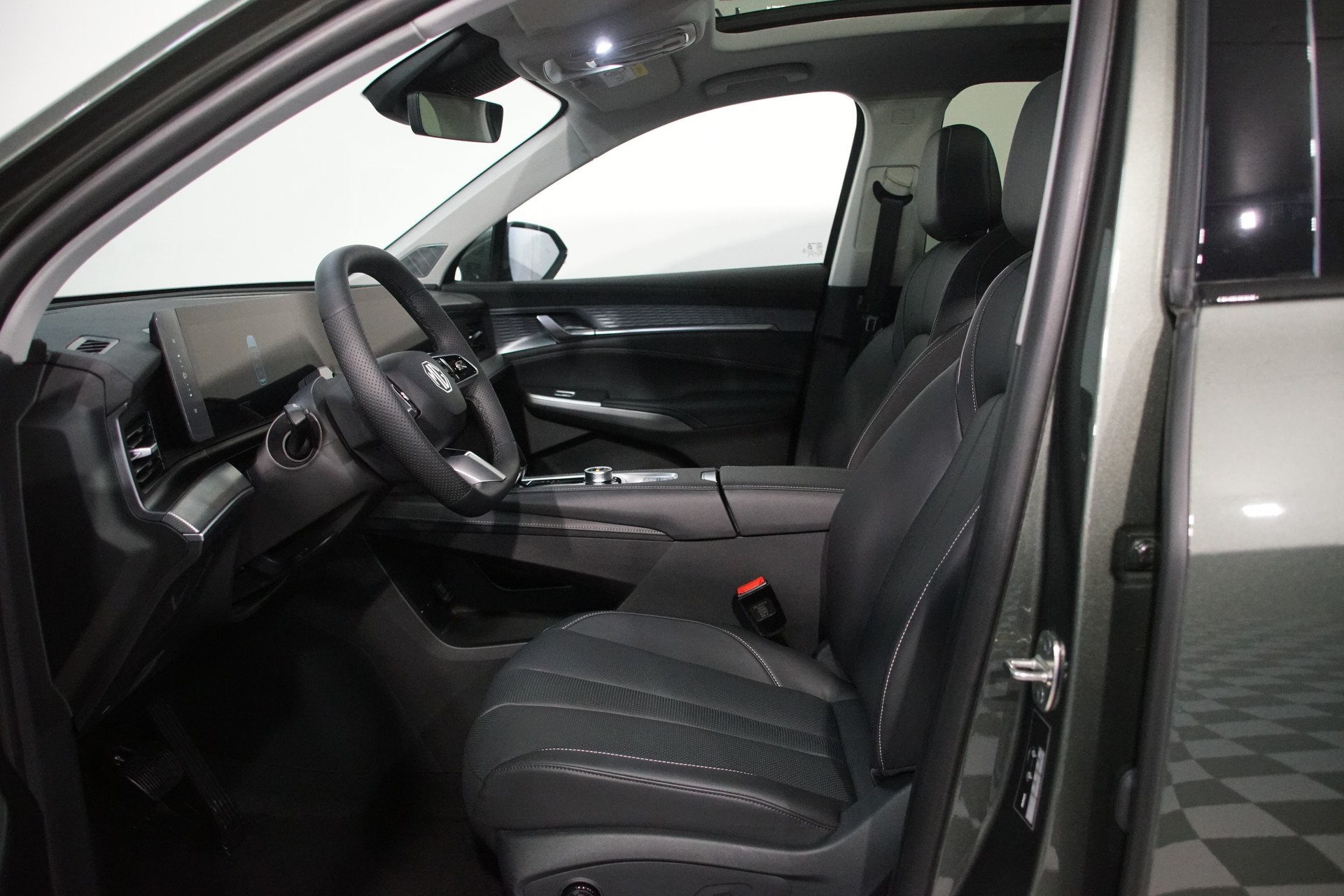 MG S9 1.5 TGDI PHEV Premium +swiss+-image-19