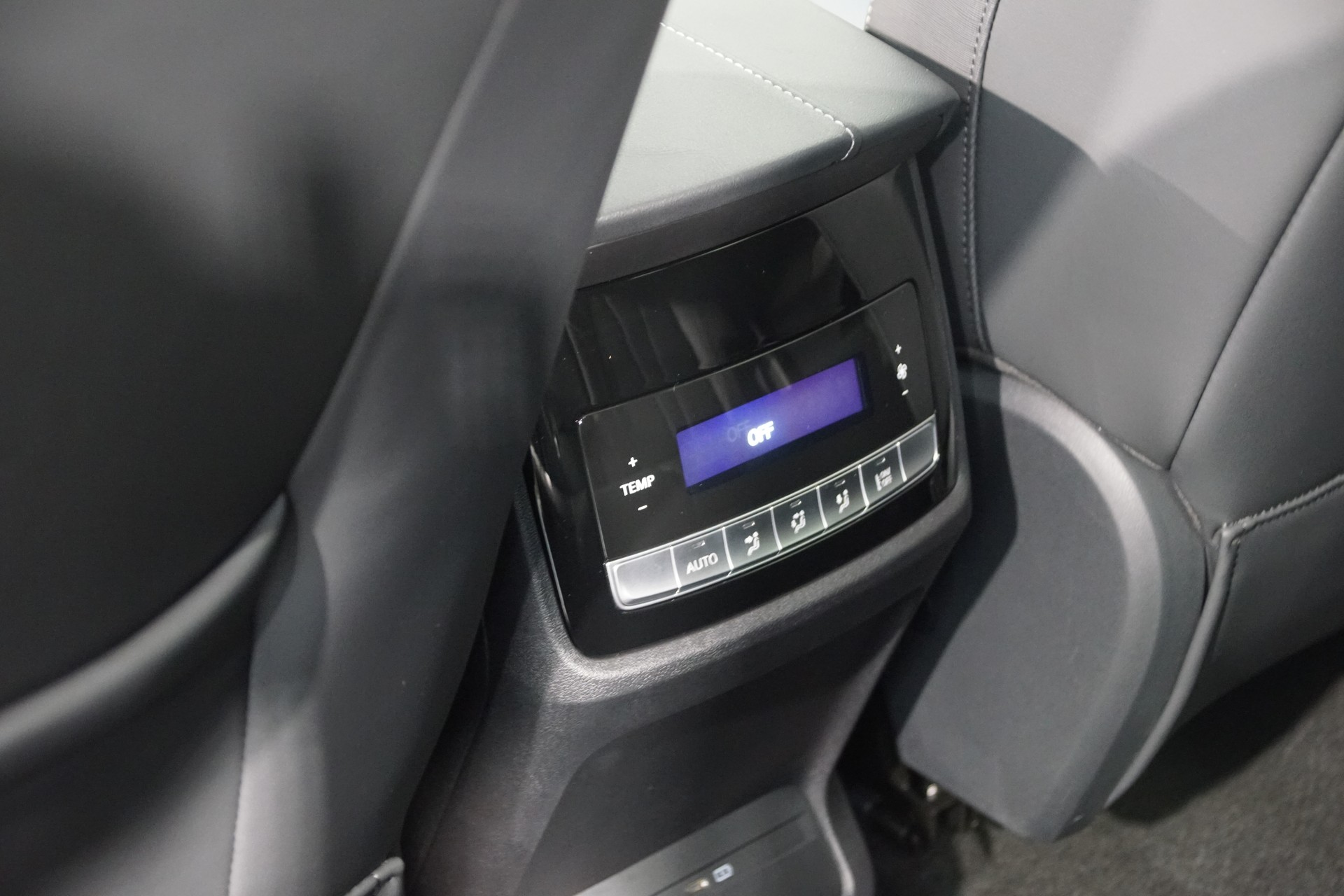 MG S9 1.5 TGDI PHEV Premium +swiss+-image-22