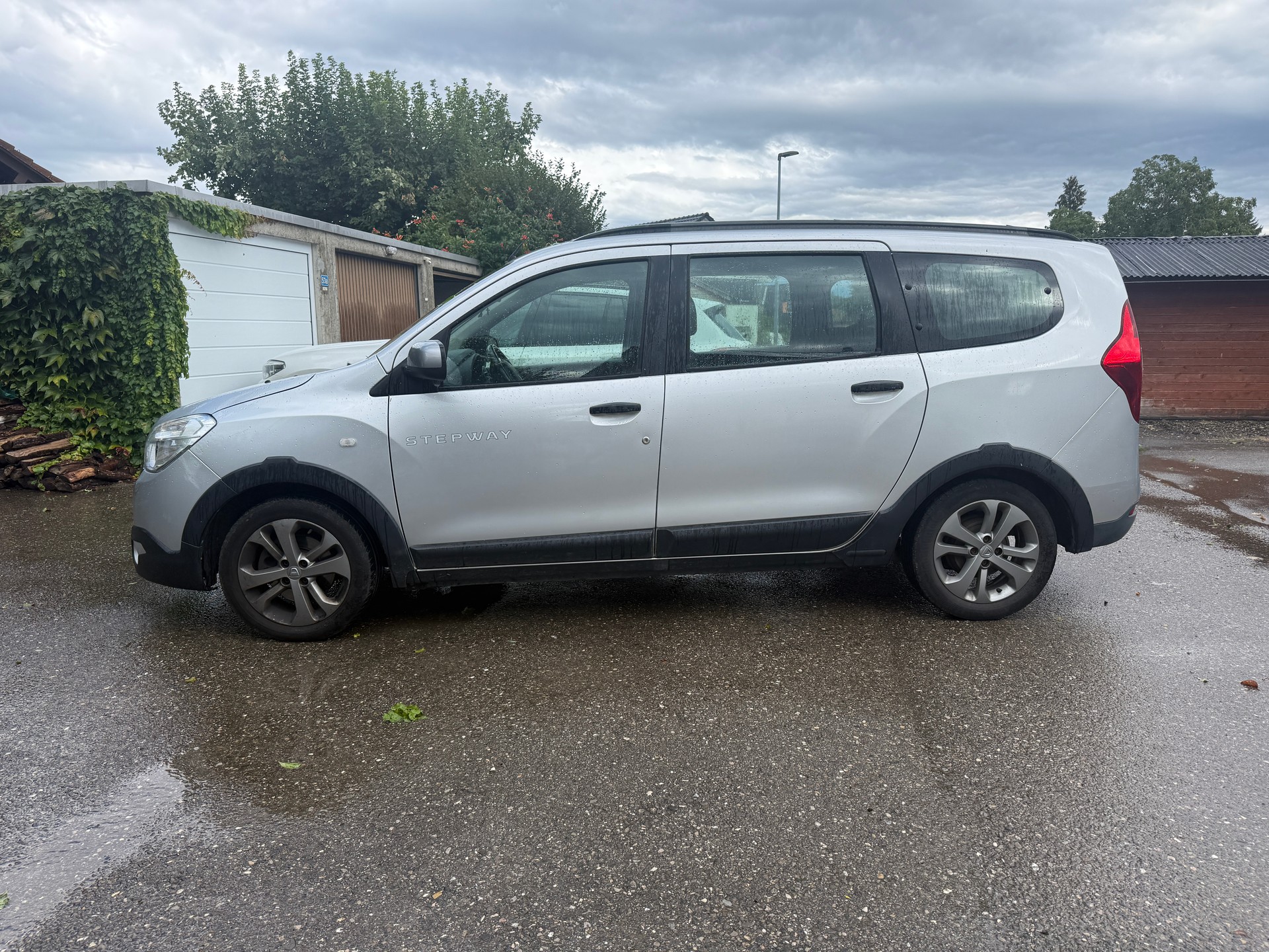 DACIA Lodgy 1.2 T Stepway 7PL-image-3