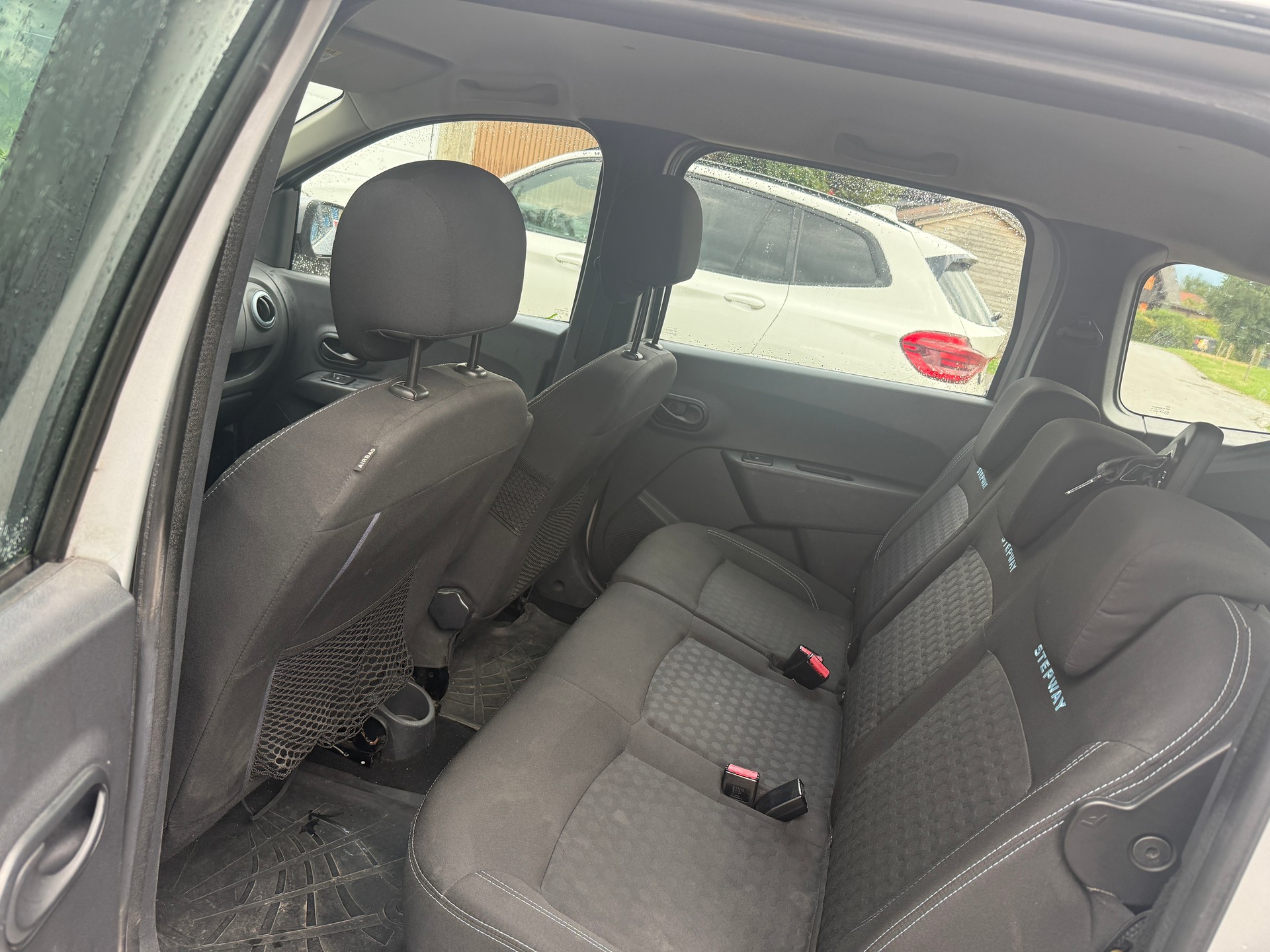 DACIA Lodgy 1.2 T Stepway 7PL-image-9