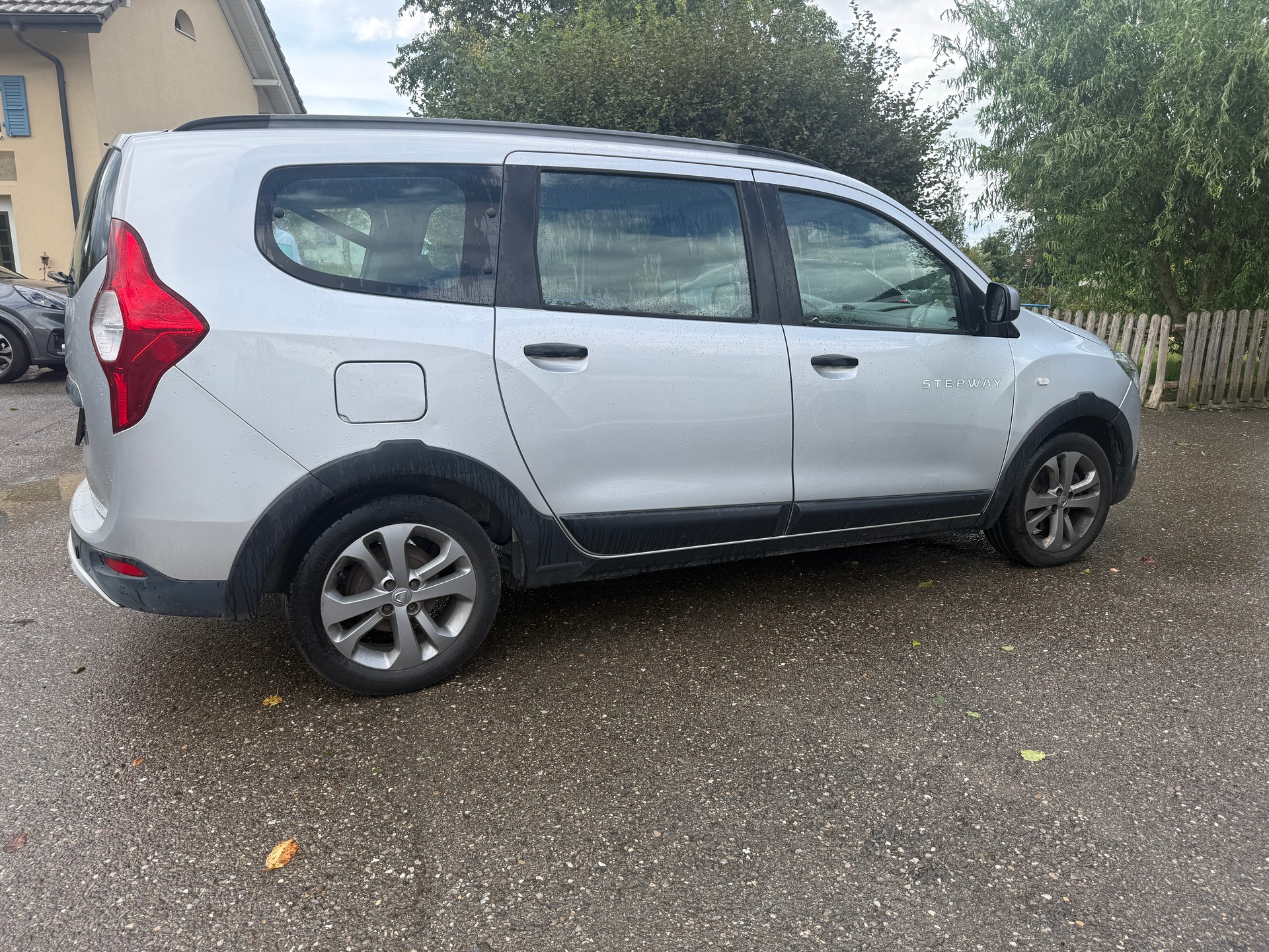 DACIA Lodgy 1.2 T Stepway 7PL-image-7