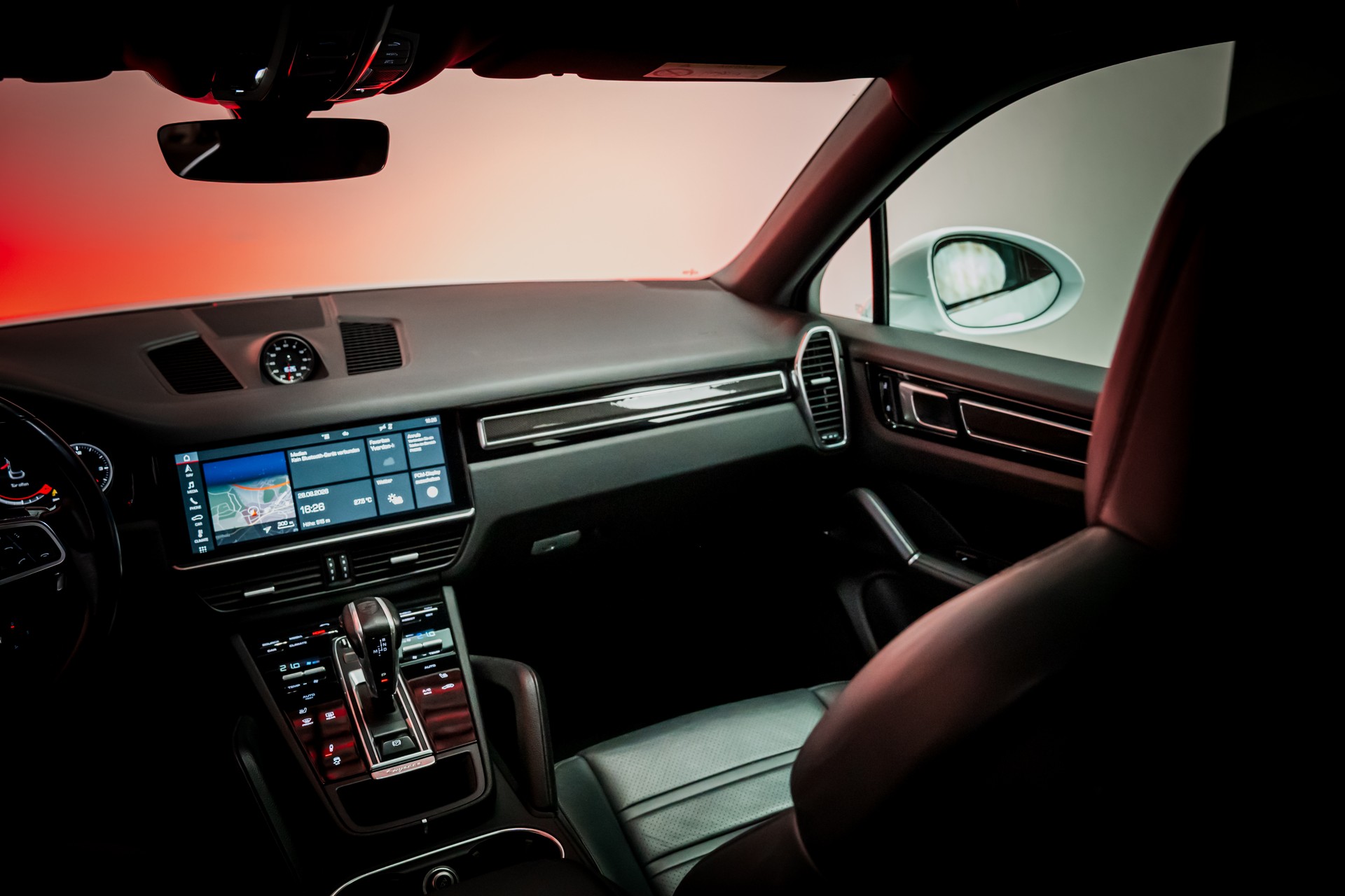 PORSCHE Cayenne Coupé 2.9 V6 S / CH-Fahrzeug / Sport Chrono / Panorama-image-28