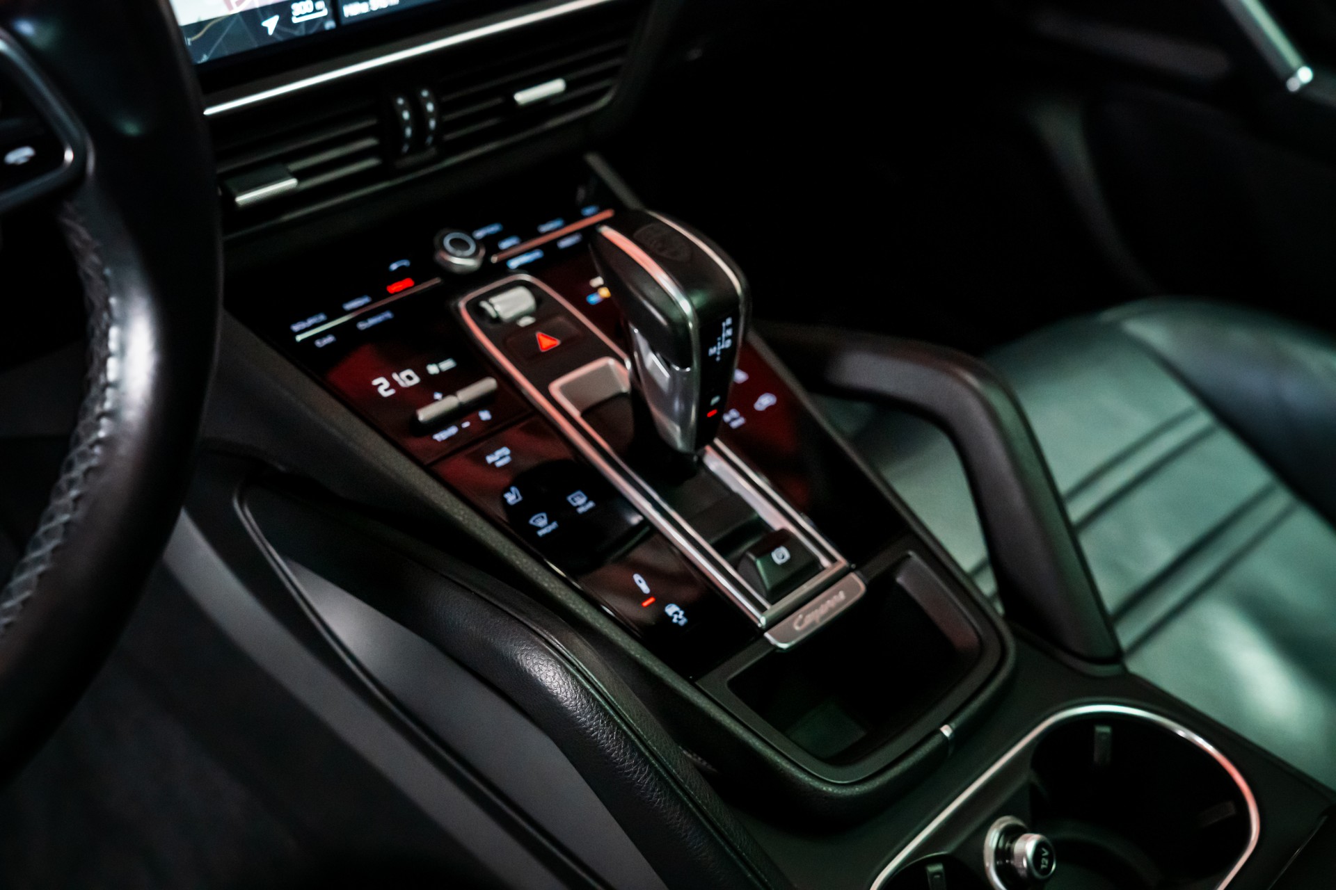 PORSCHE Cayenne Coupé 2.9 V6 S / CH-Fahrzeug / Sport Chrono / Panorama-image-22