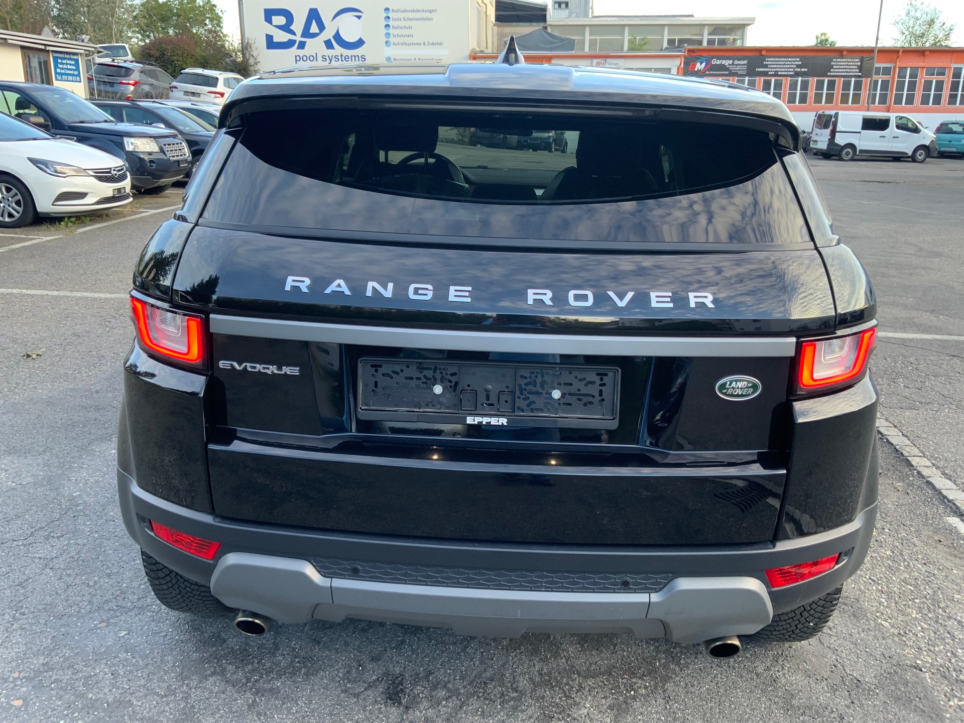 LAND ROVER Range Rover Evoque 2.0 TD4 SE-image-5