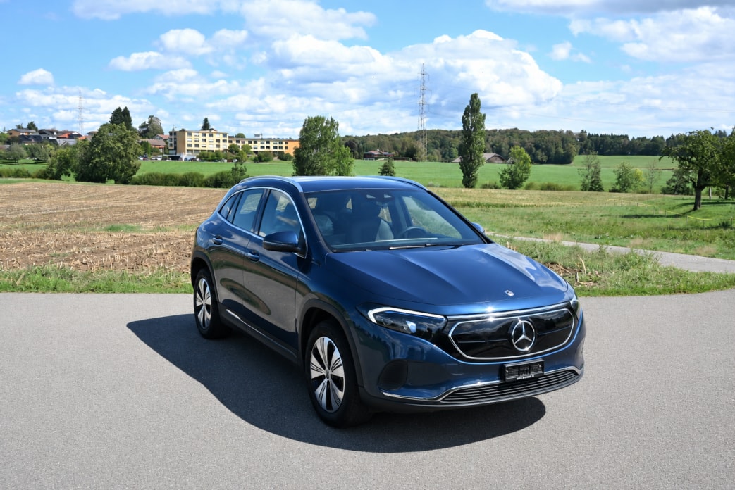 MERCEDES-BENZ EQA 300 4Matic-image-1