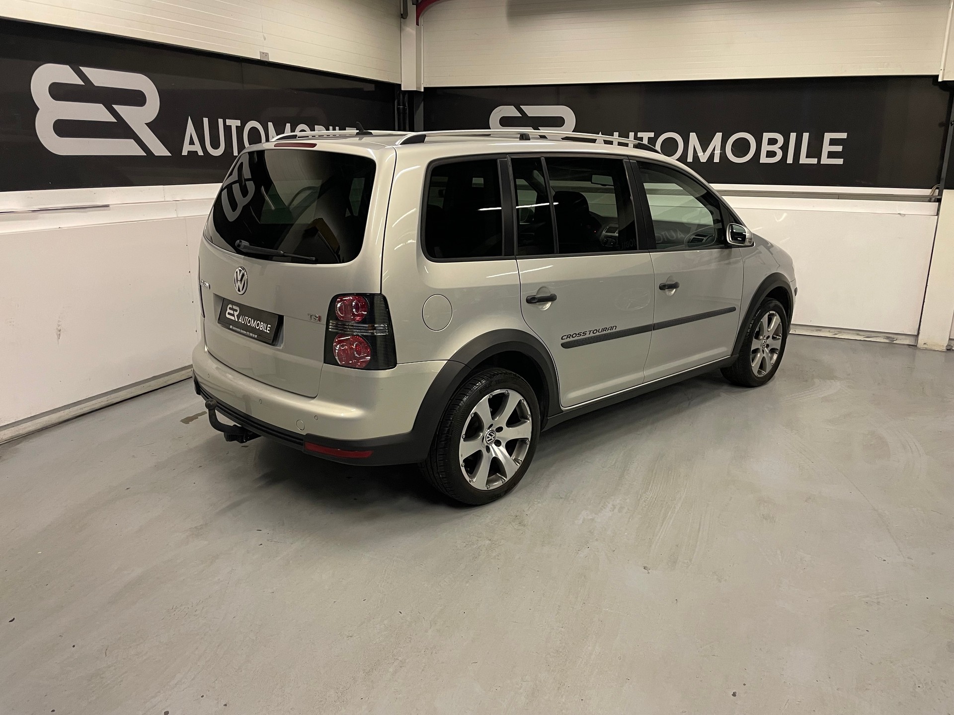VW CrossTouran 1.4 TSI 7-Plätze-image-4